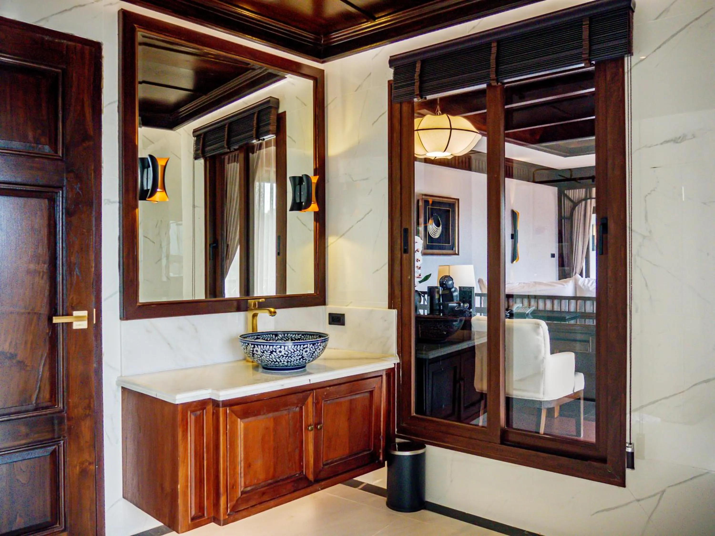 Bathroom in S48 River Ping