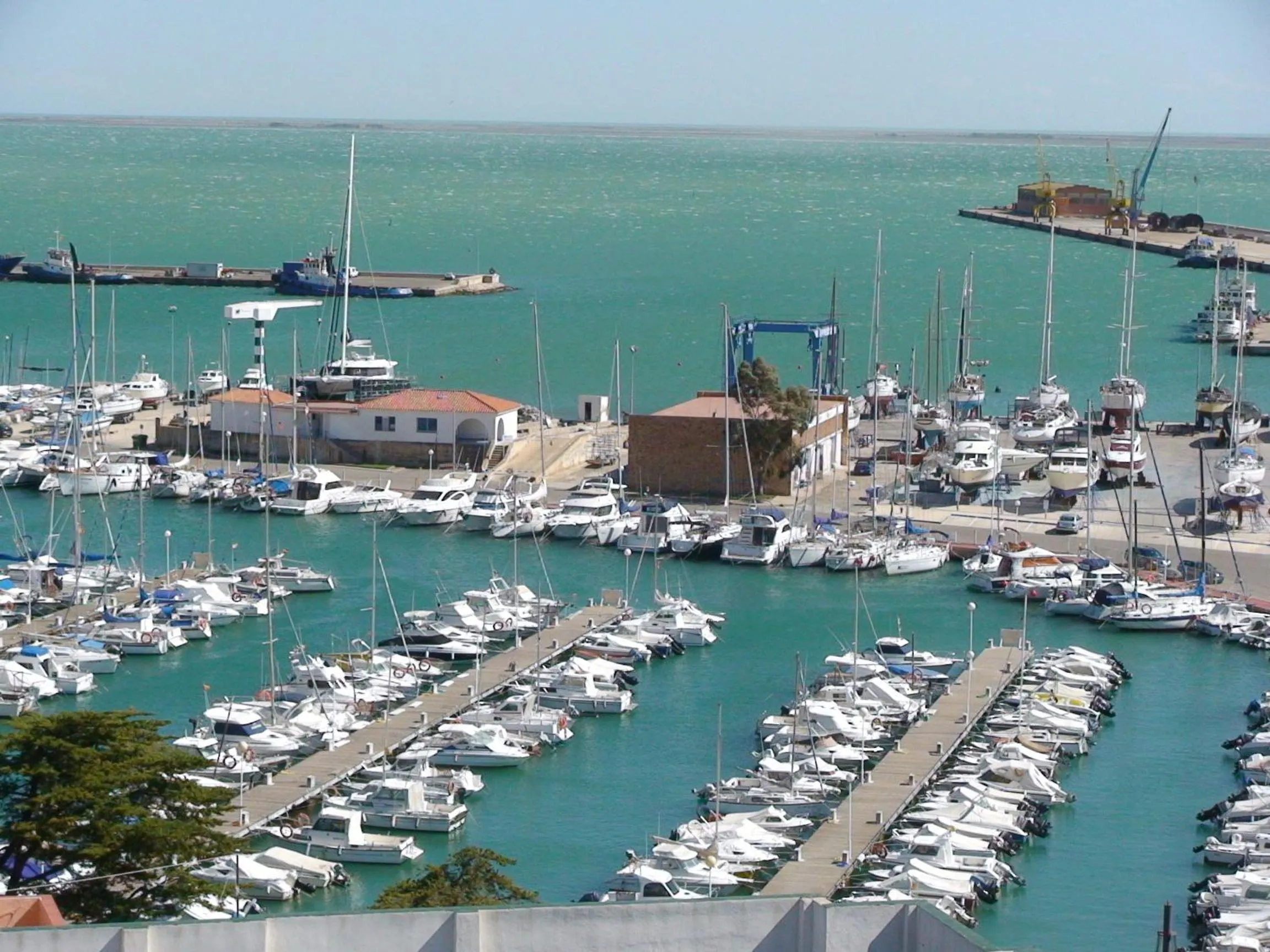 Area and facilities in Hotel del Port