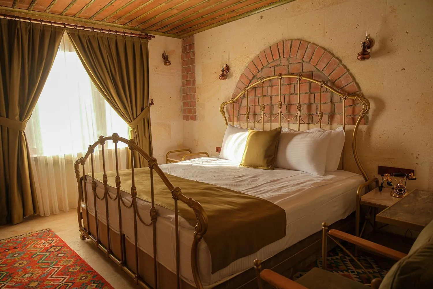 Photo of the whole room, Bed in Zeppelin Cappadocia