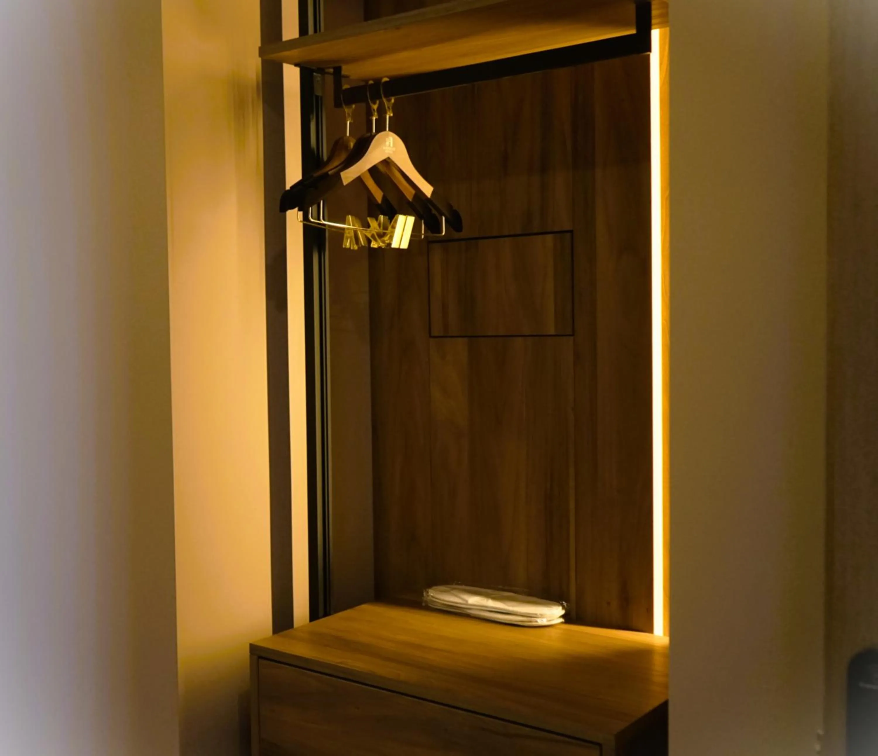wardrobe in Arbnor Boutique Hotel