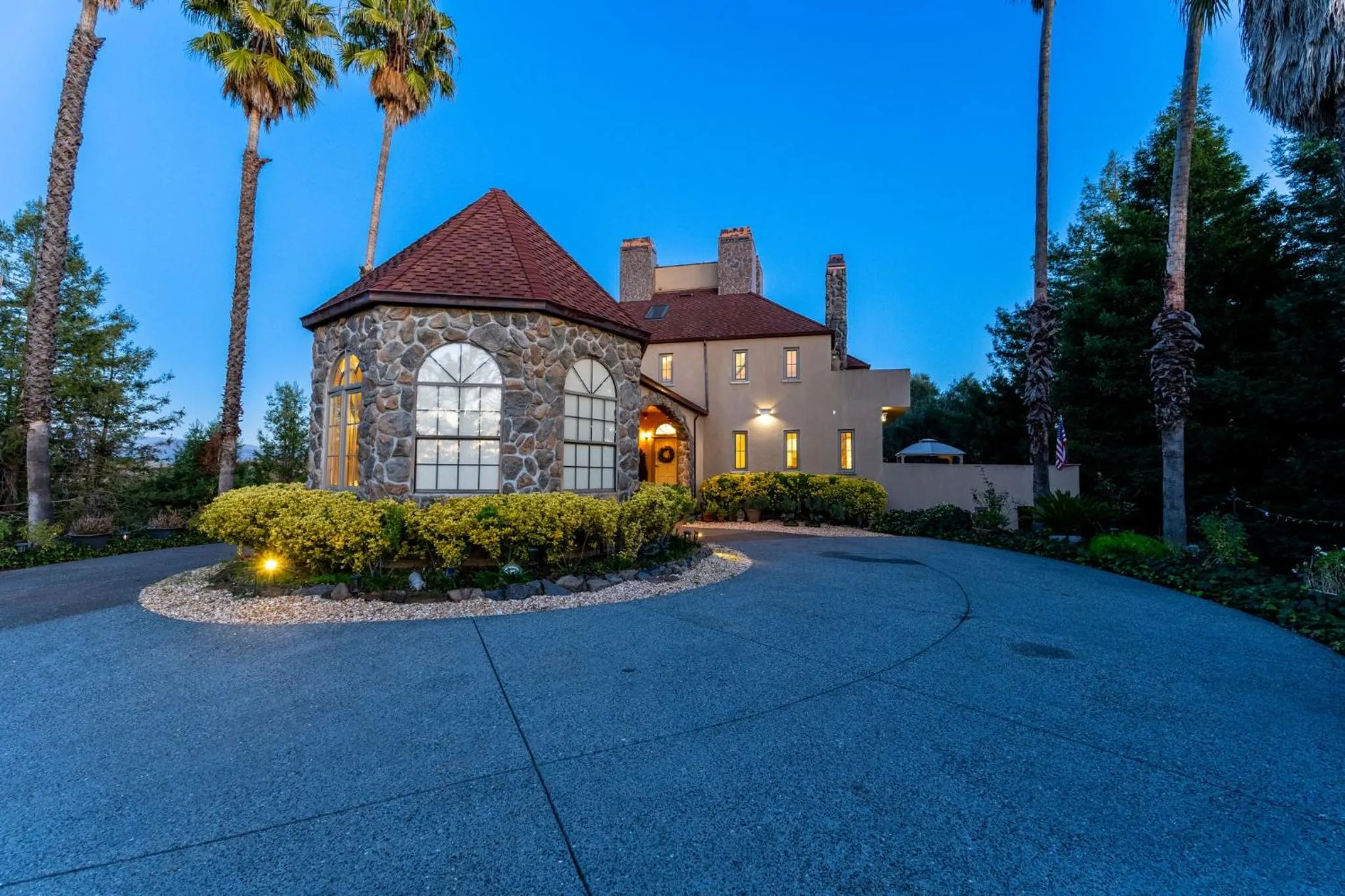 Property building in Bella Villa Messina