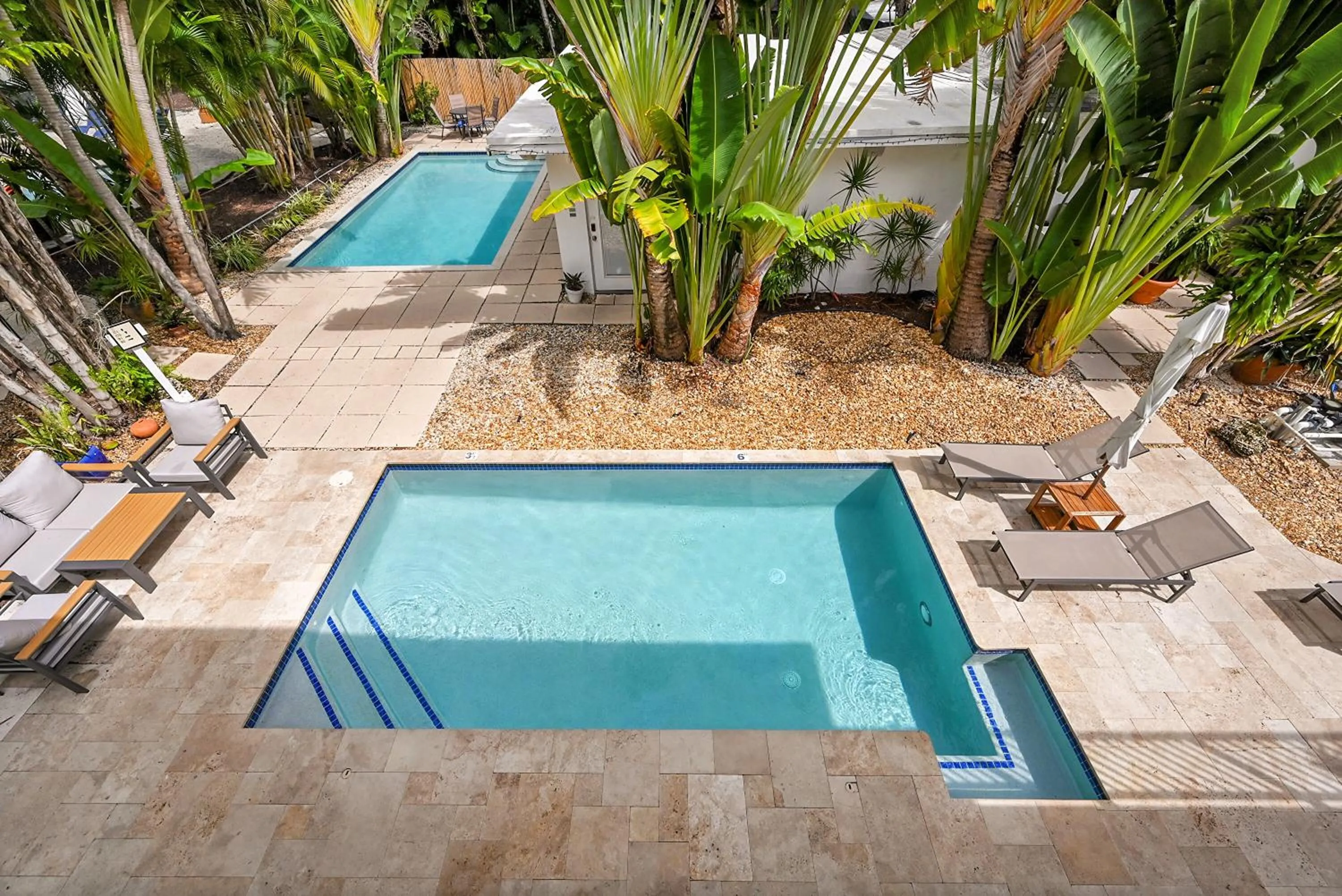 Swimming pool in Inn On The Drive