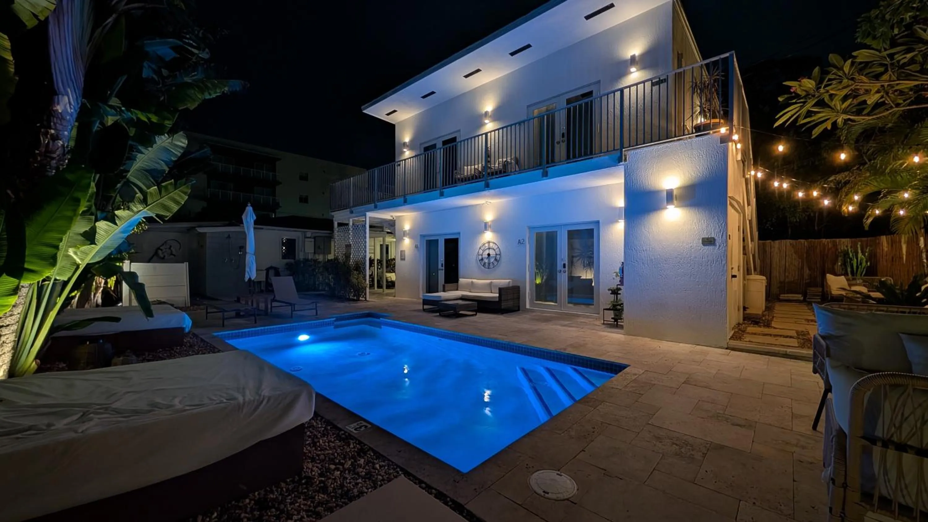 Swimming pool in Inn On The Drive