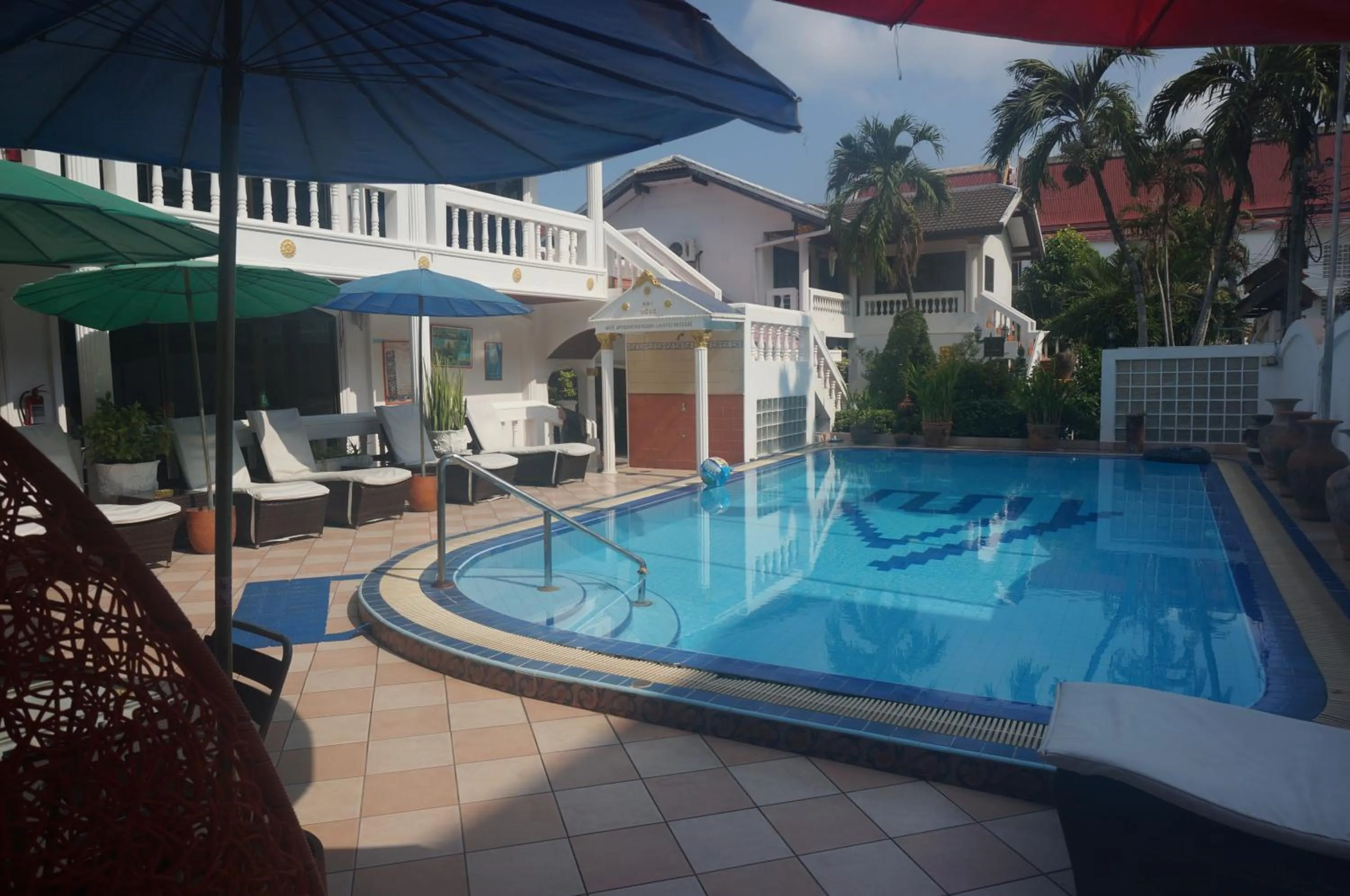 Swimming pool in Villa Oranje Pattaya