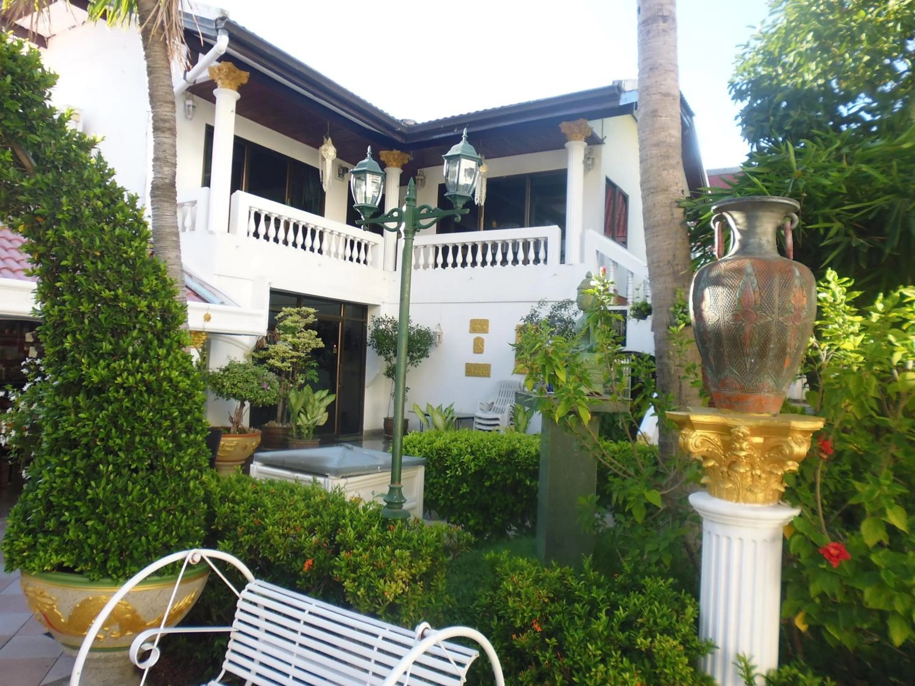 Property building in Villa Oranje Pattaya
