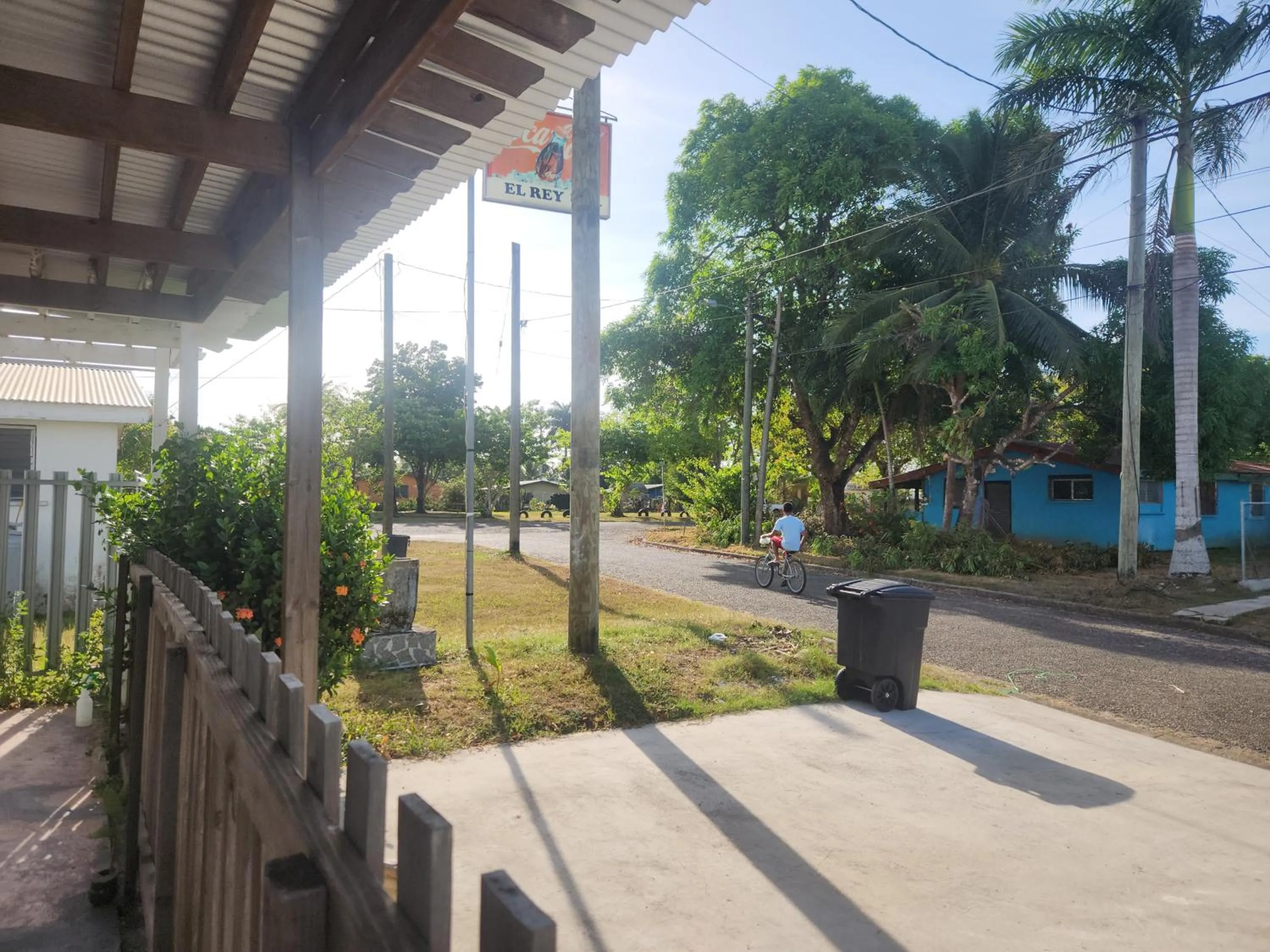 EL REY Hotel & Restaurant