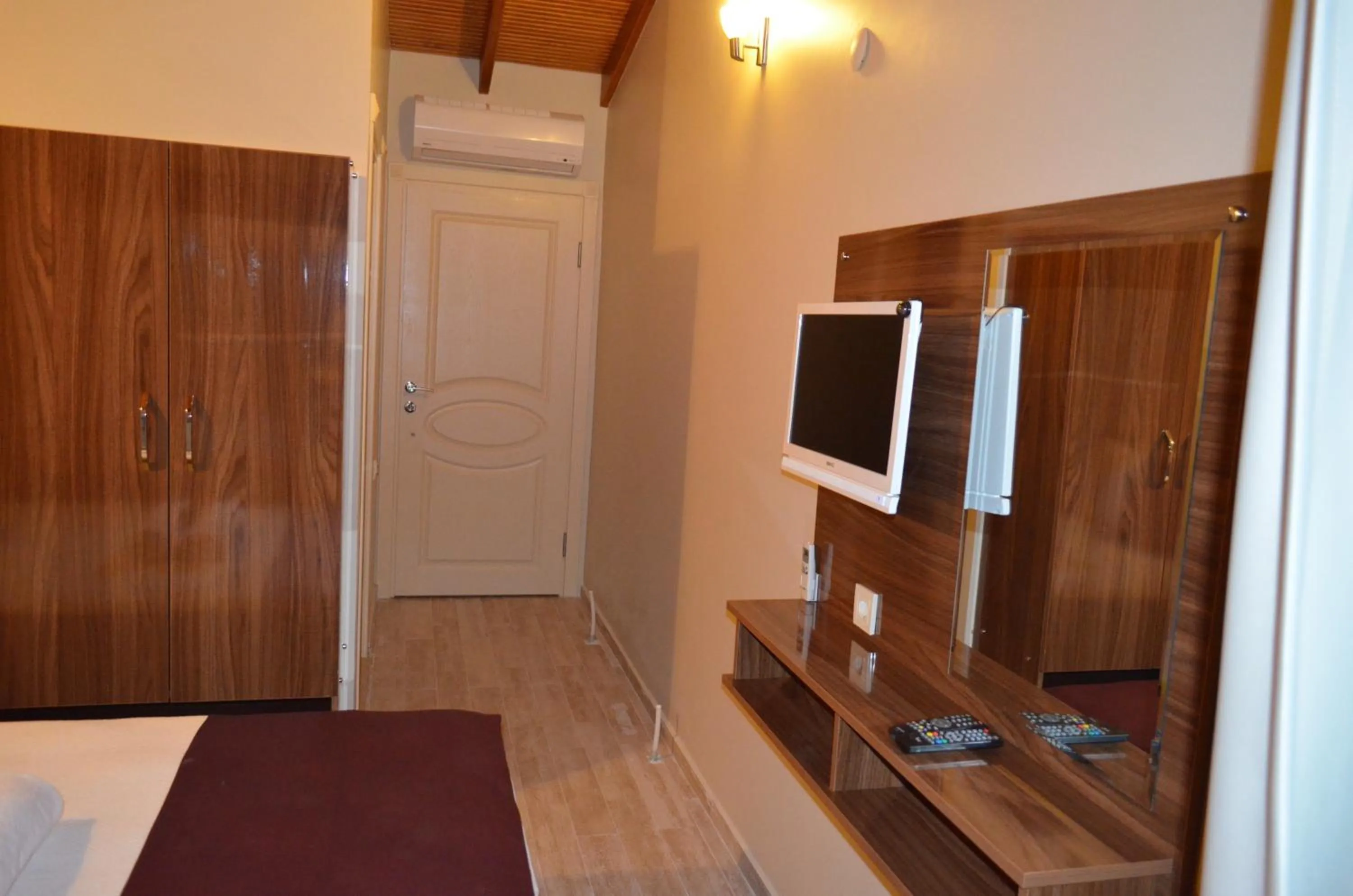 Photo of the whole room, Bed in Ada Palas Otel