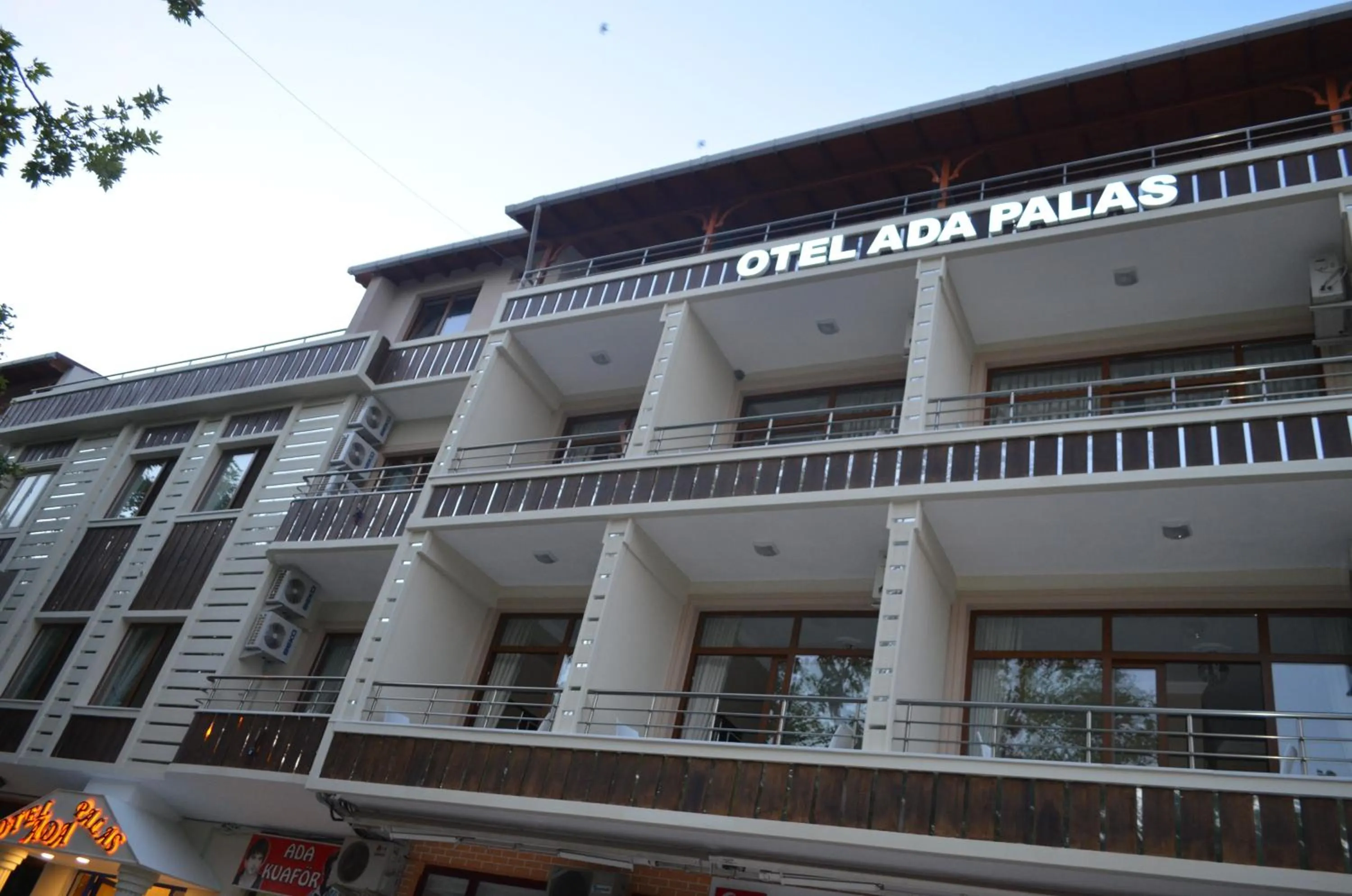 Facade/entrance in Ada Palas Otel