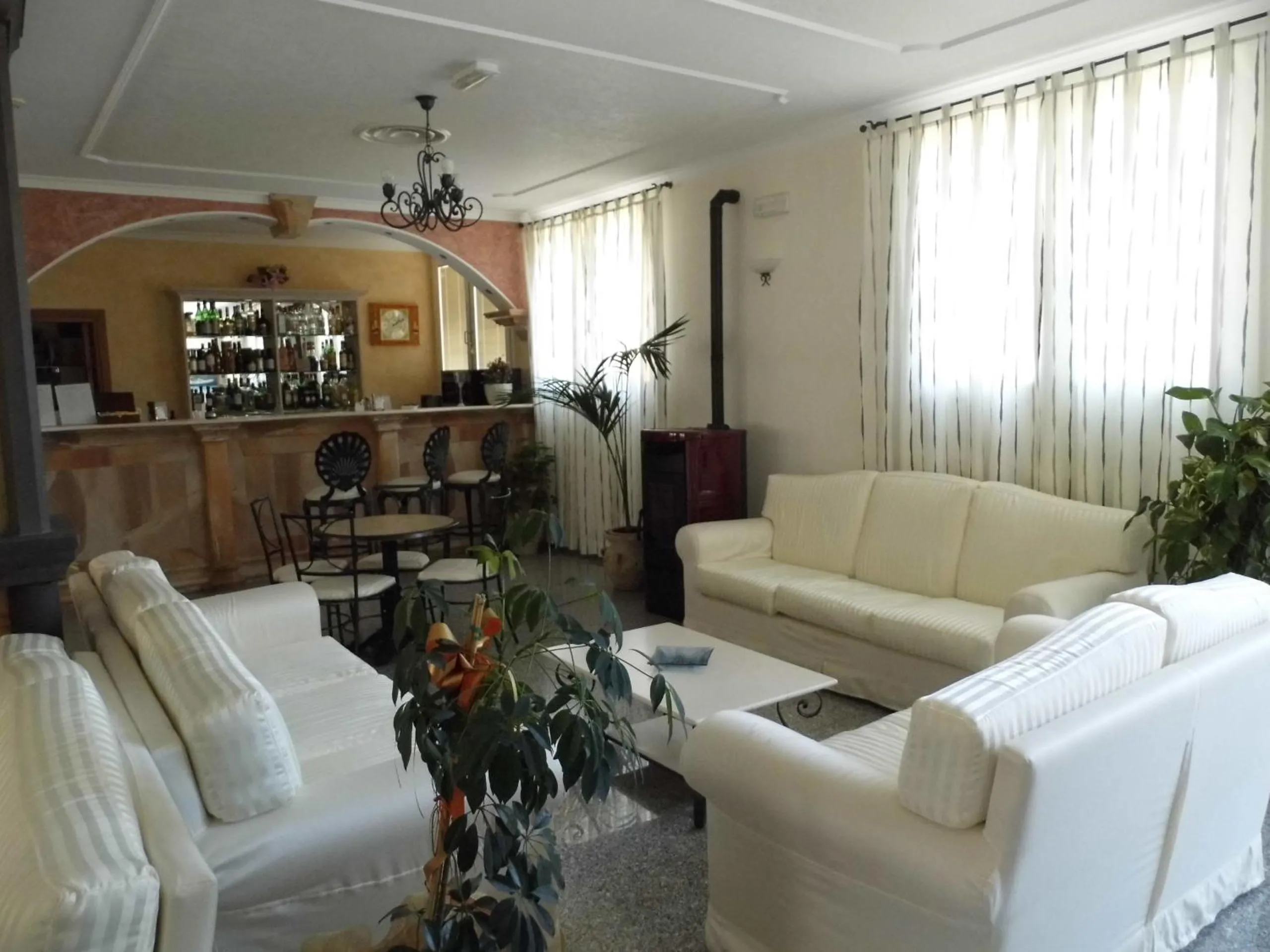 Lounge or bar in Le Nereidi Hotel & Residence