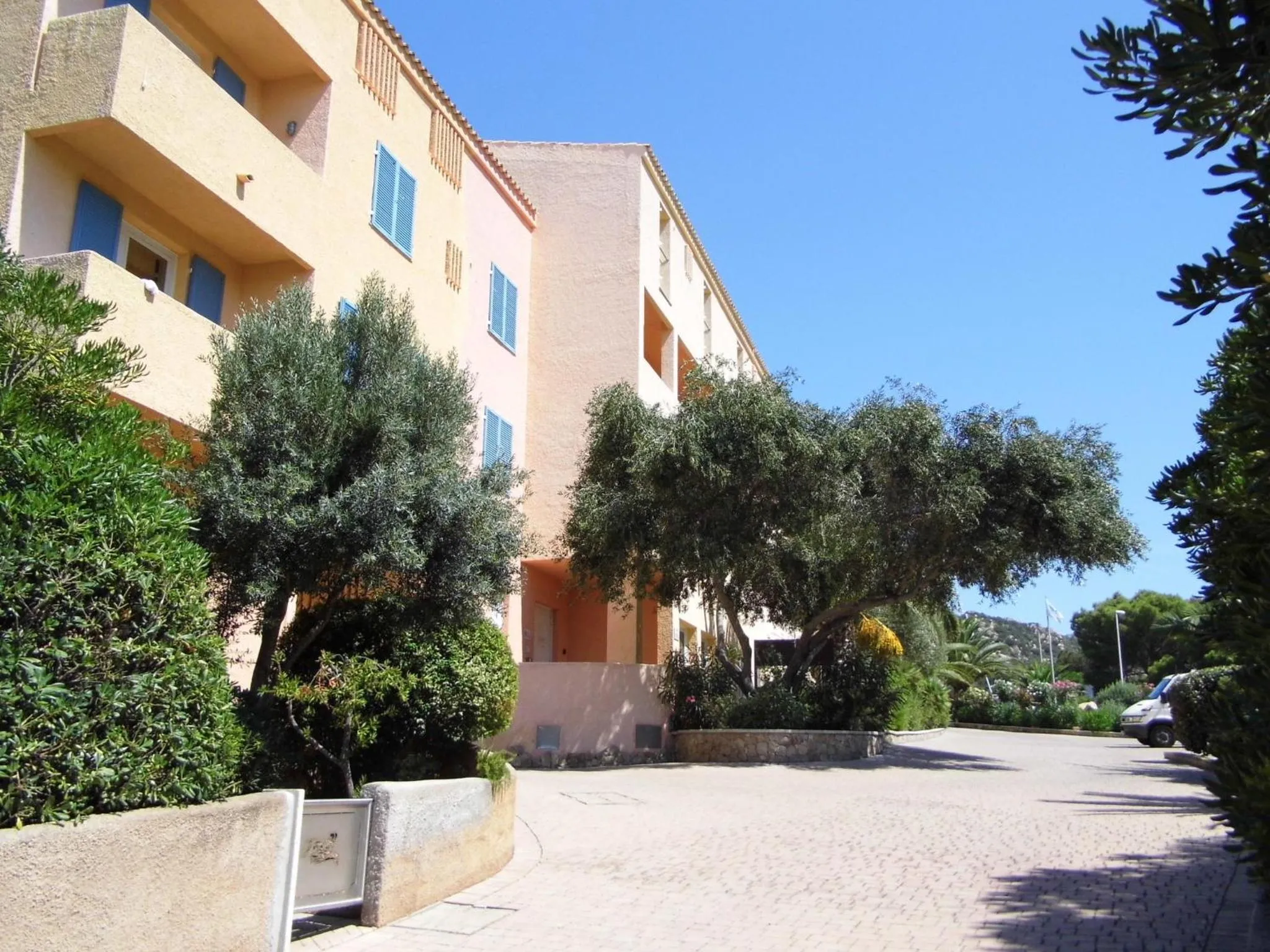 Property building in Le Nereidi Hotel & Residence