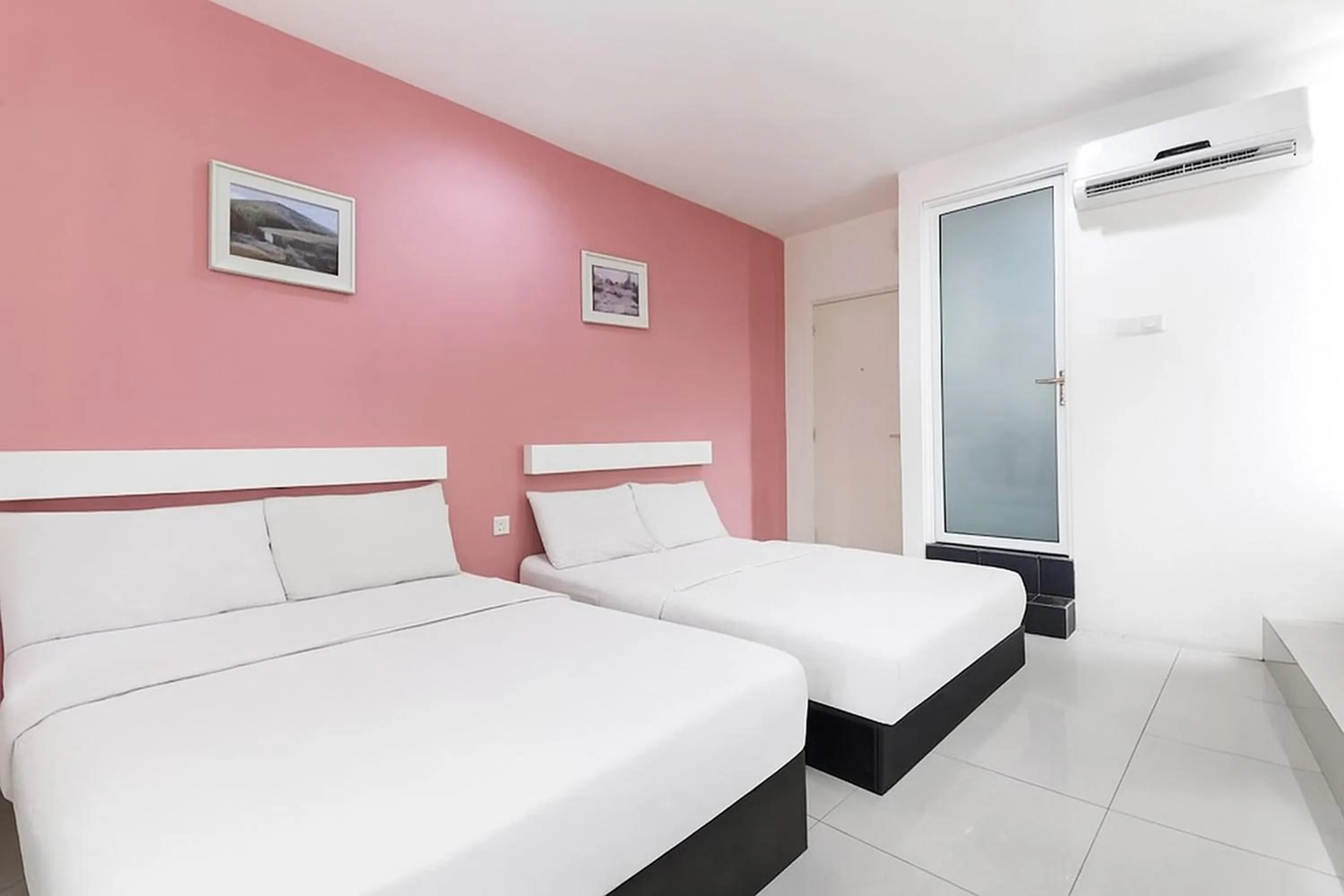 Bed in Cahaya Midah - BilikXpert