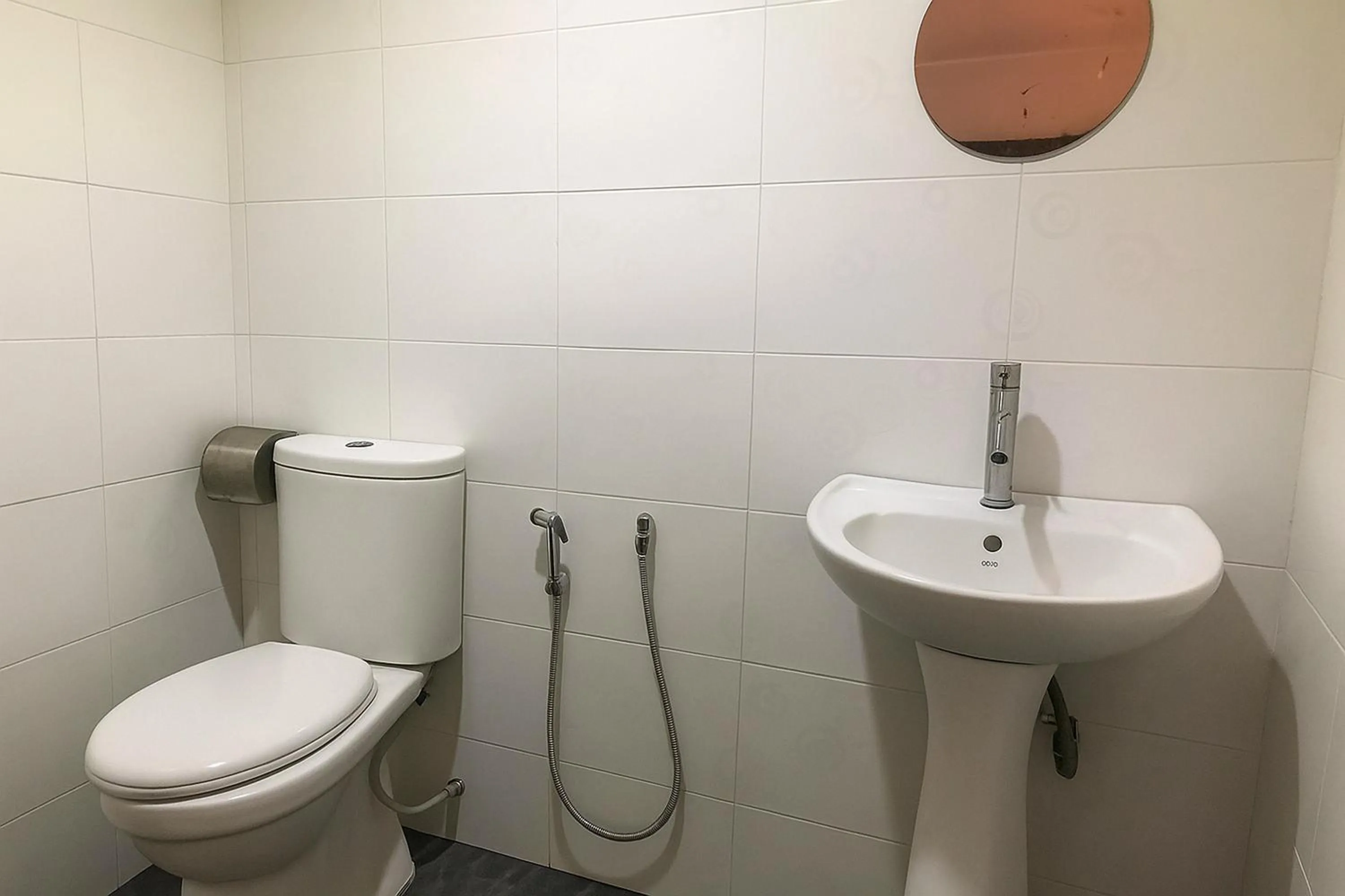 Shower in Cahaya Midah - BilikXpert