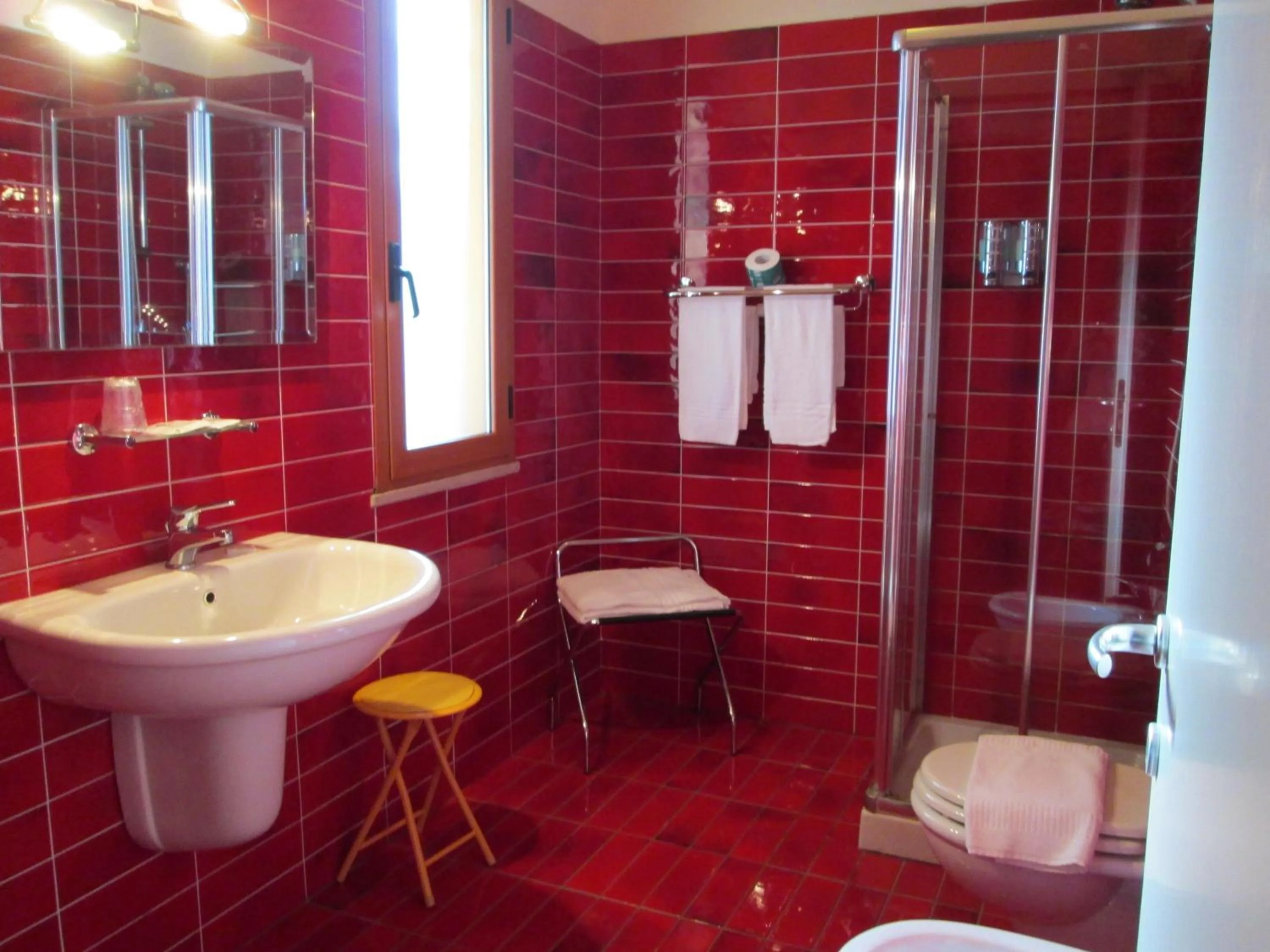 Bathroom in Hotel I Colori