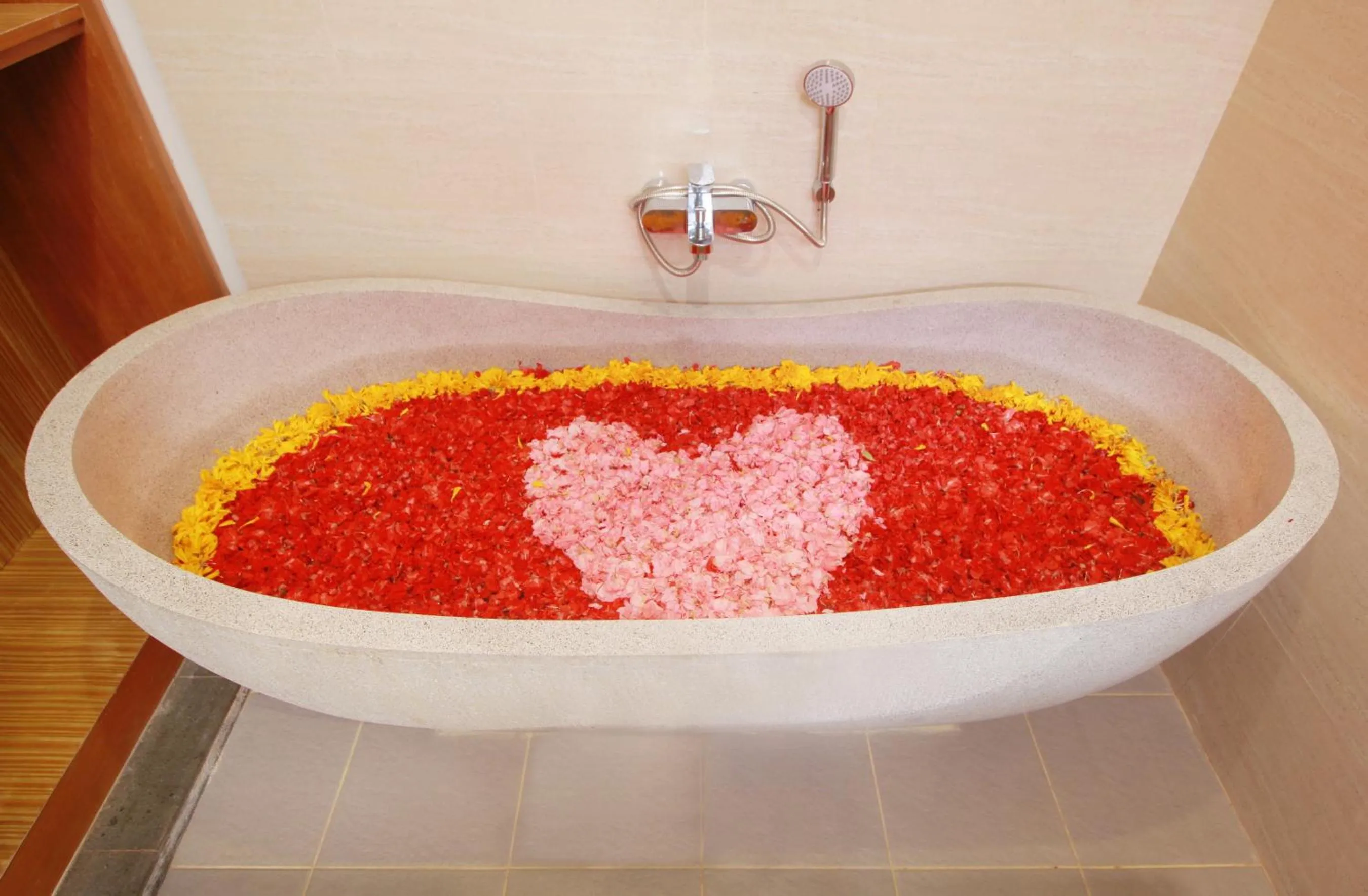 Bath in Maharaja Villas Bali - CHSE Certified