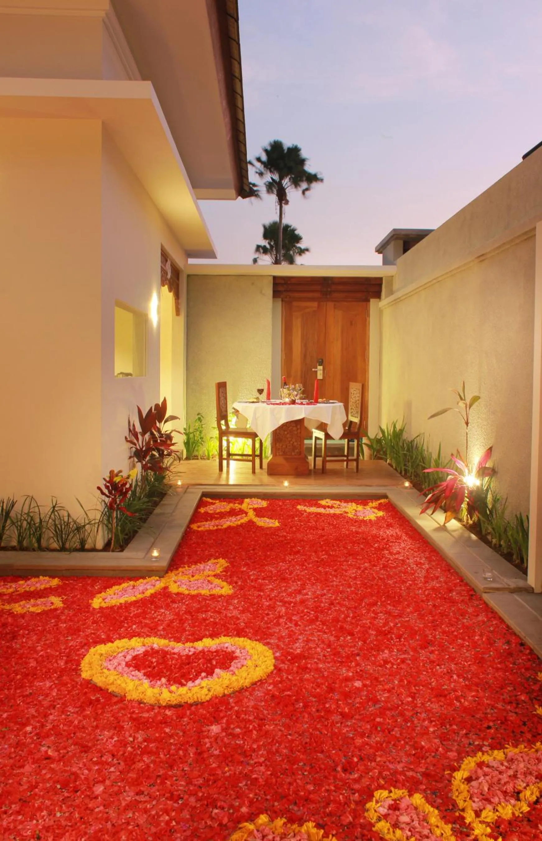 Dinner in Maharaja Villas Bali - CHSE Certified