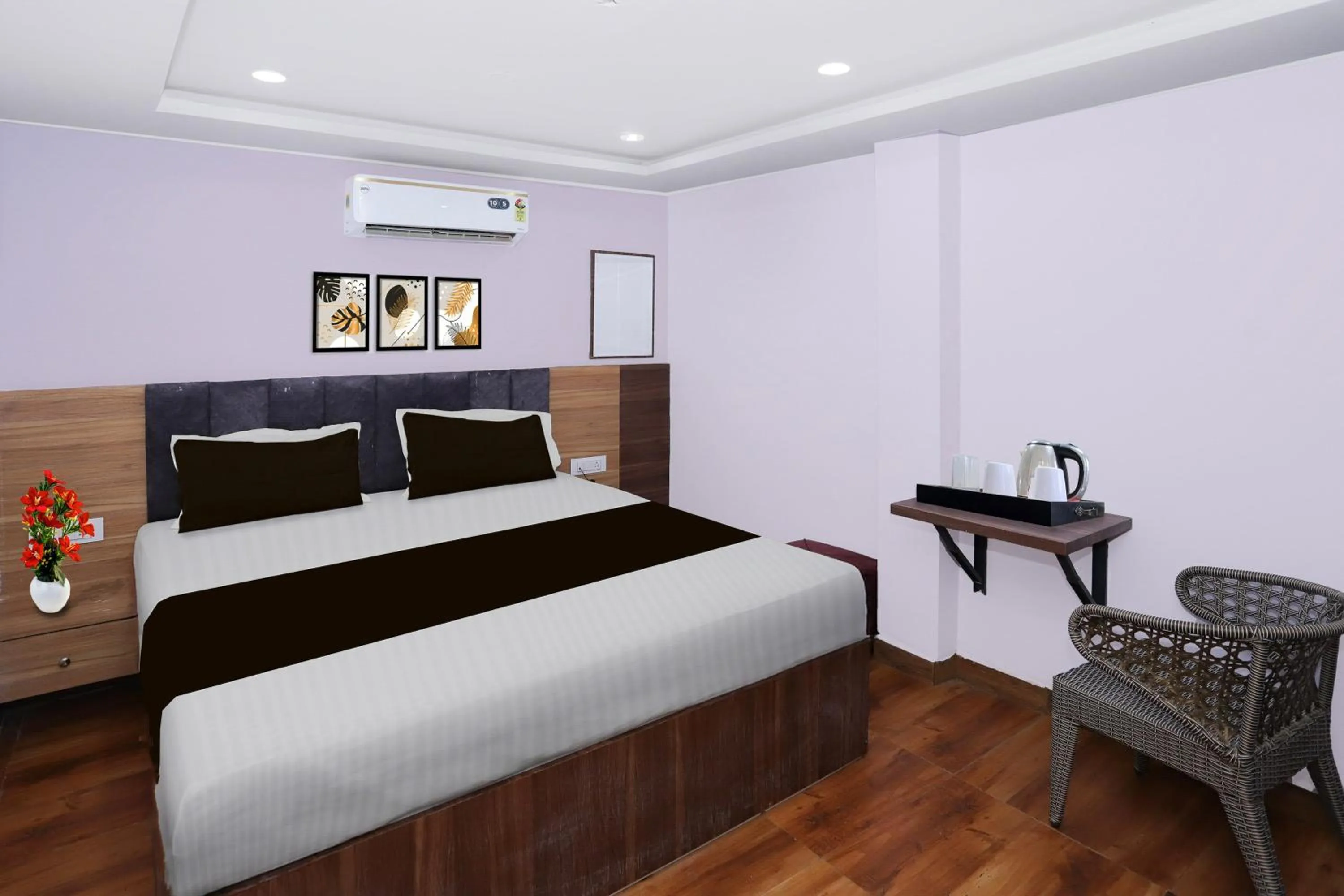 Bedroom, Bed in Super Townhouse Rauniyar City Centre Ratu Road