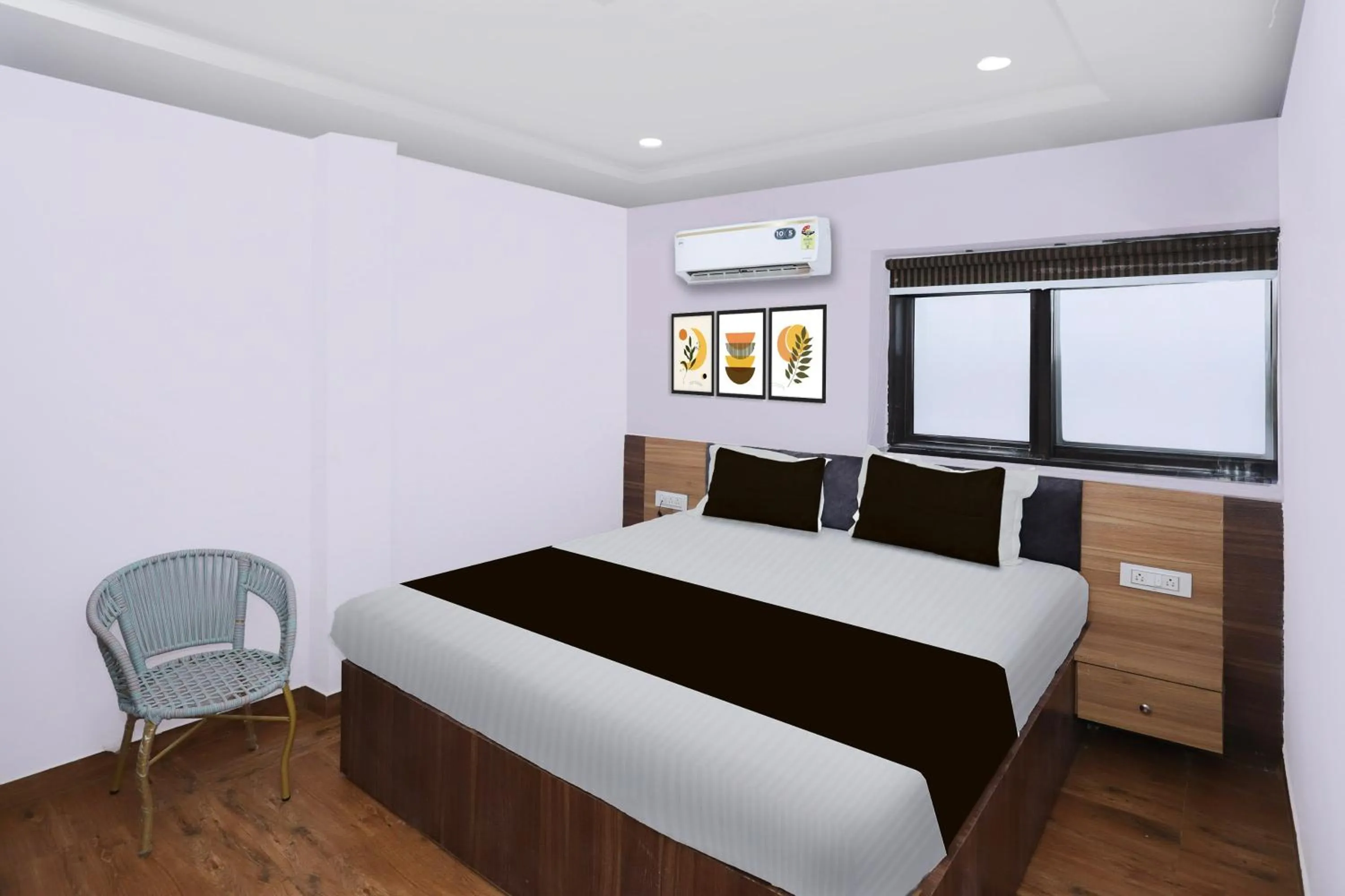 Bedroom, Bed in Super Townhouse Rauniyar City Centre Ratu Road