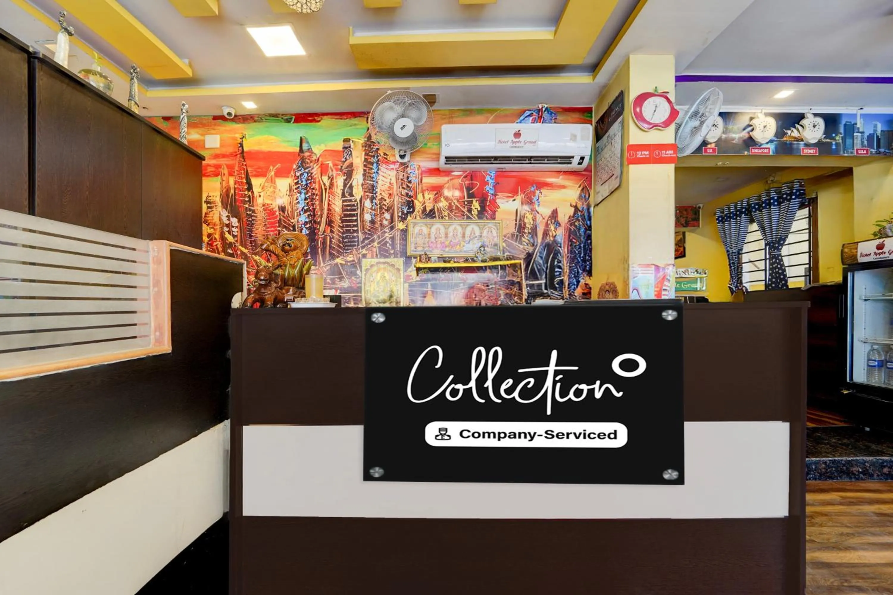 Lobby or reception in Super Collection O Omni Bus Terminal Gandhipuram Formerly Apple Grand
