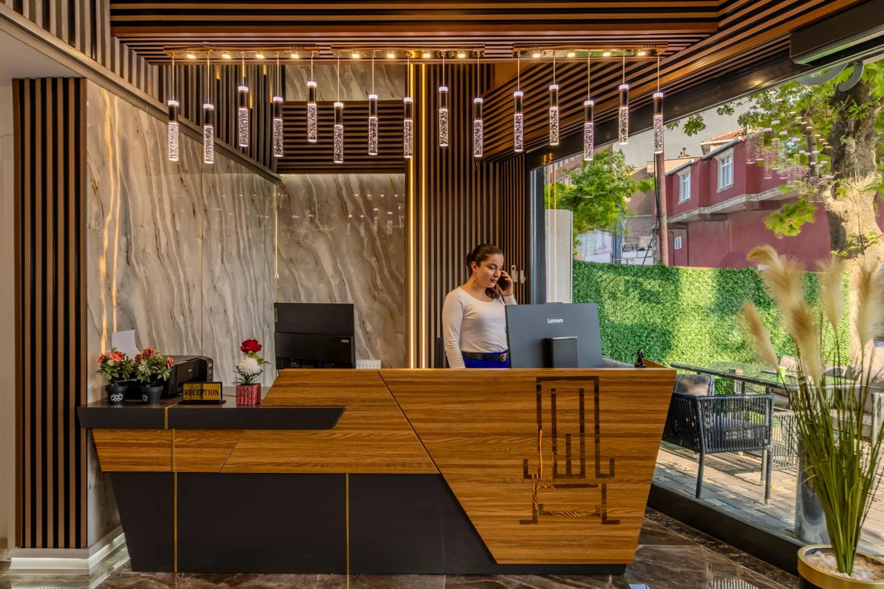 Lobby or reception in Airport Waves Hotel