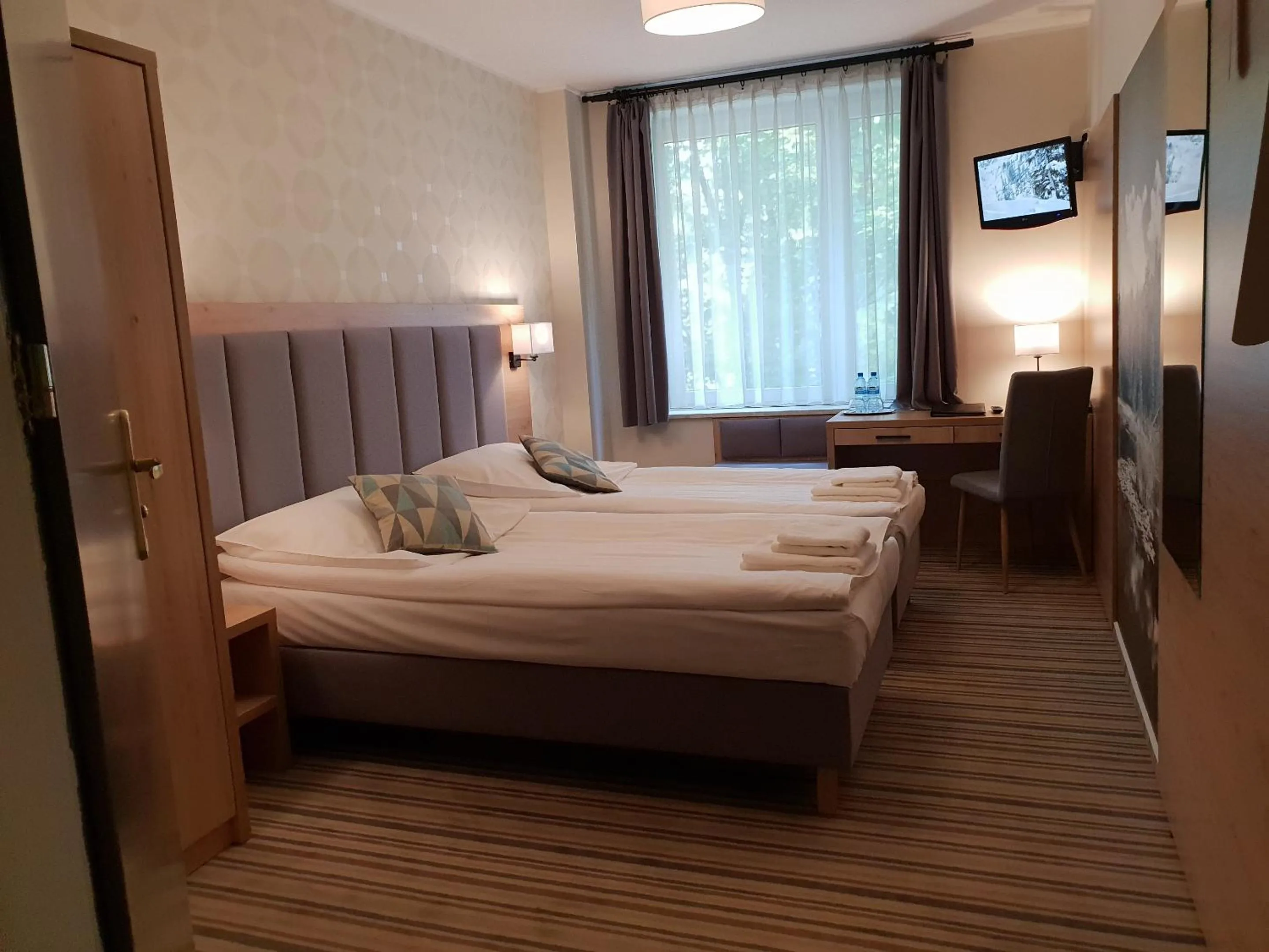 Bathroom, Bed in Hotel Ossowski