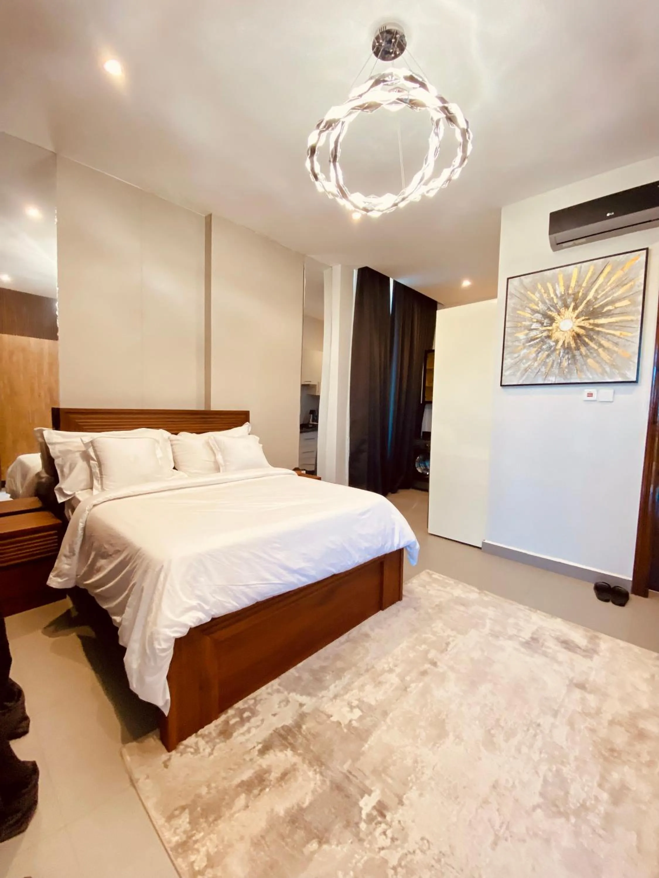 Photo of the whole room in Goba peaks