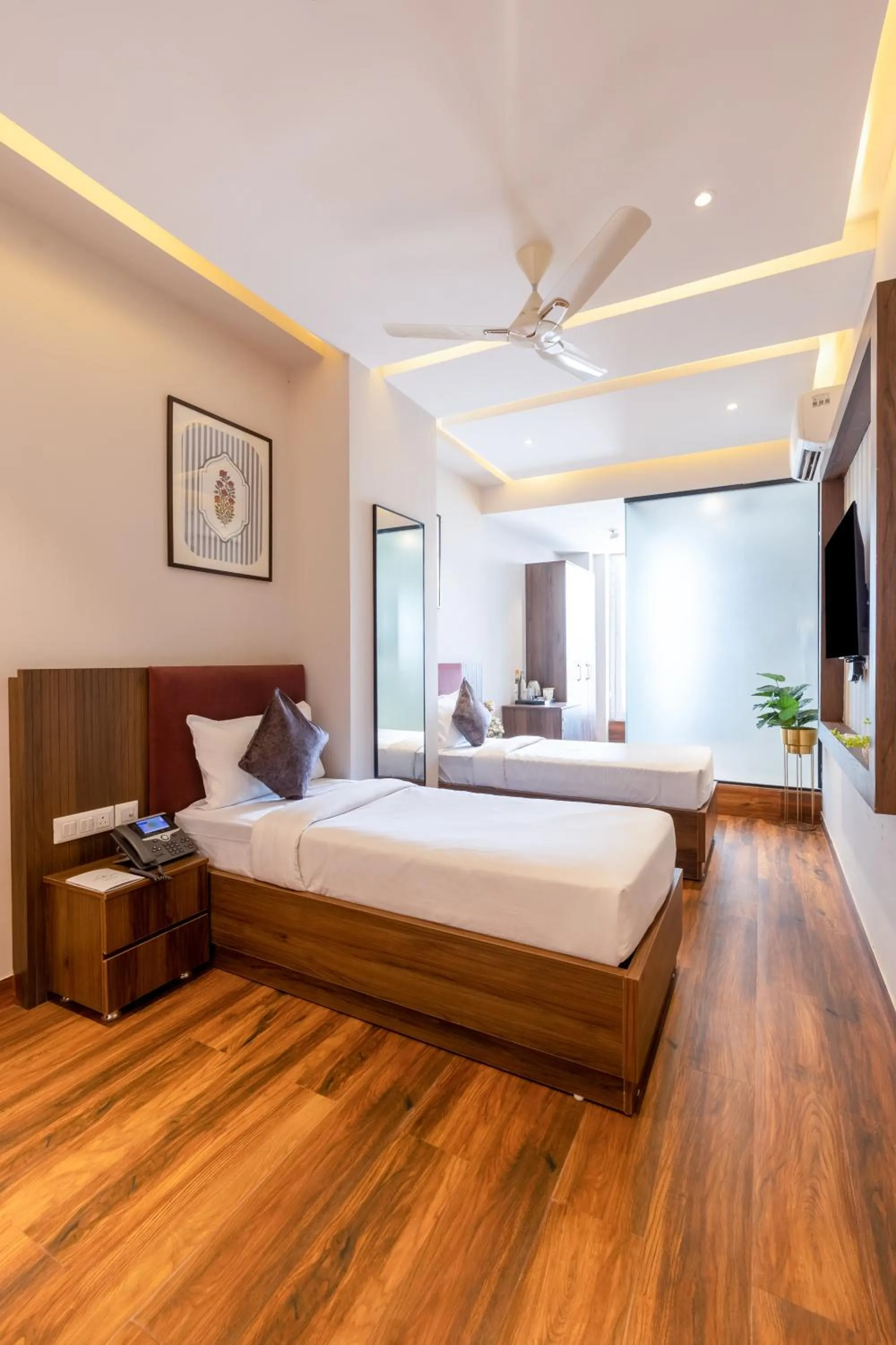 Bed in Saltstayz Premier Suite Chandigarh Mohali