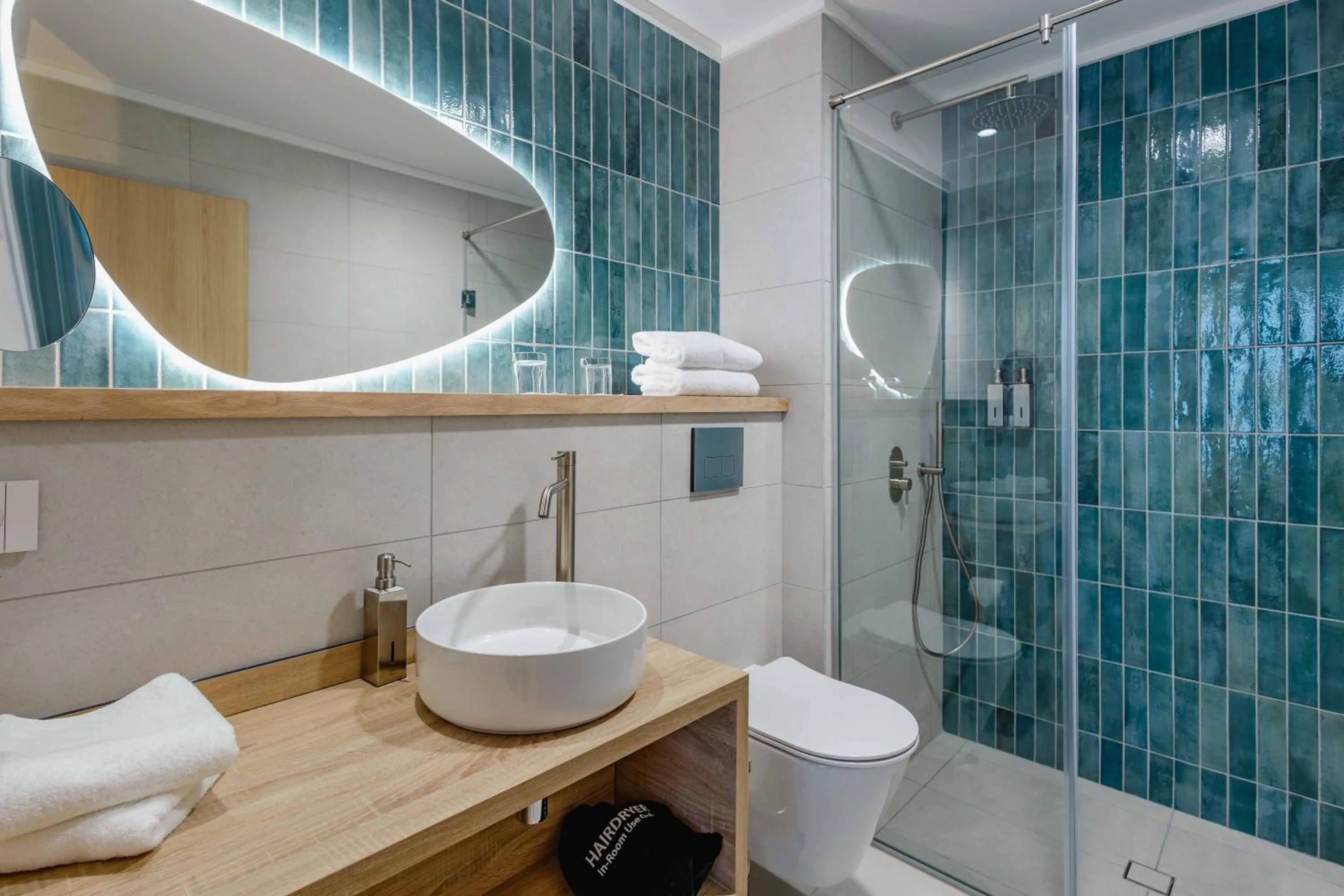 Shower in Hotel Reva TAHITI