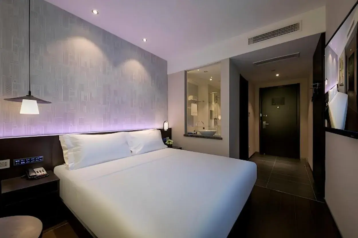 Superior Double Room in JL Boutique Hotel shanghai Tian An 1000 Trees Jing An Temple changshou Road Store Superior Double Room in JL Boutique Hotel shanghai Tian An 1000 Trees Jing An Temple changshou Road Store