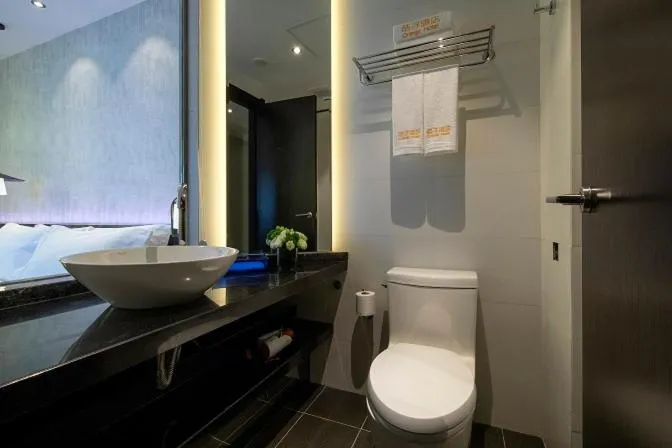 Bathroom in JL Boutique Hotel shanghai Tian An 1000 Trees Jing An Temple changshou Road Store
