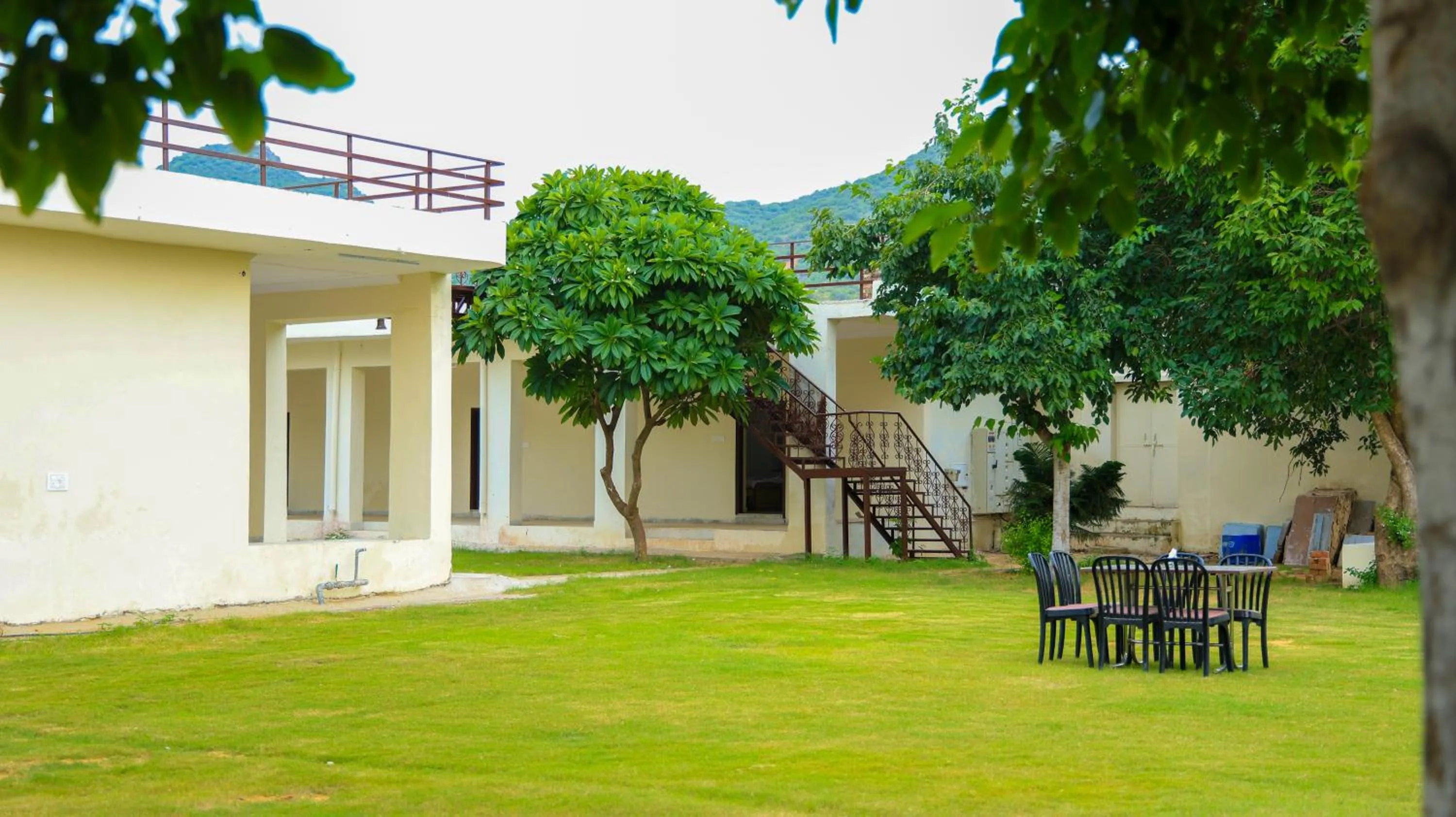 Garden in The Lala Hotel and Resort