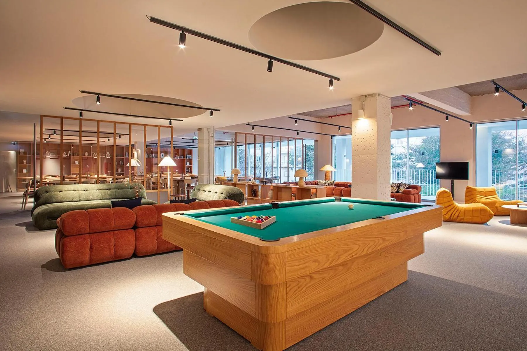 Billiard in Hotel Acta Moa