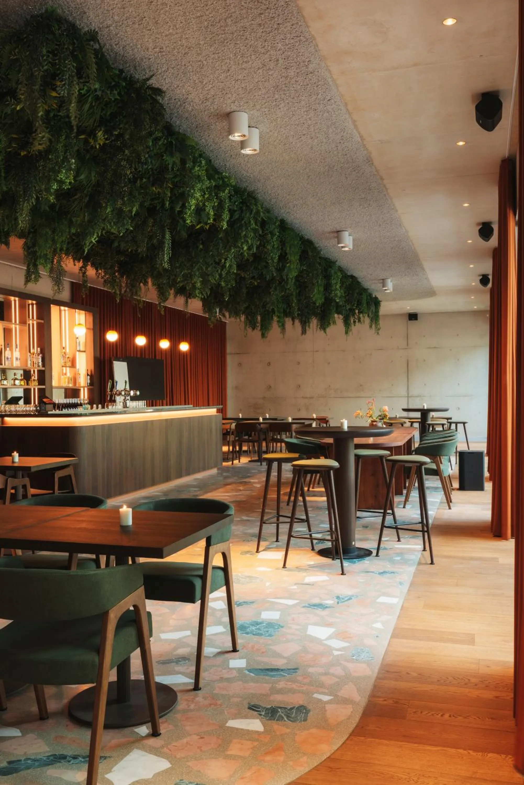 Restaurant/places to eat in Hotel V Oosterpark