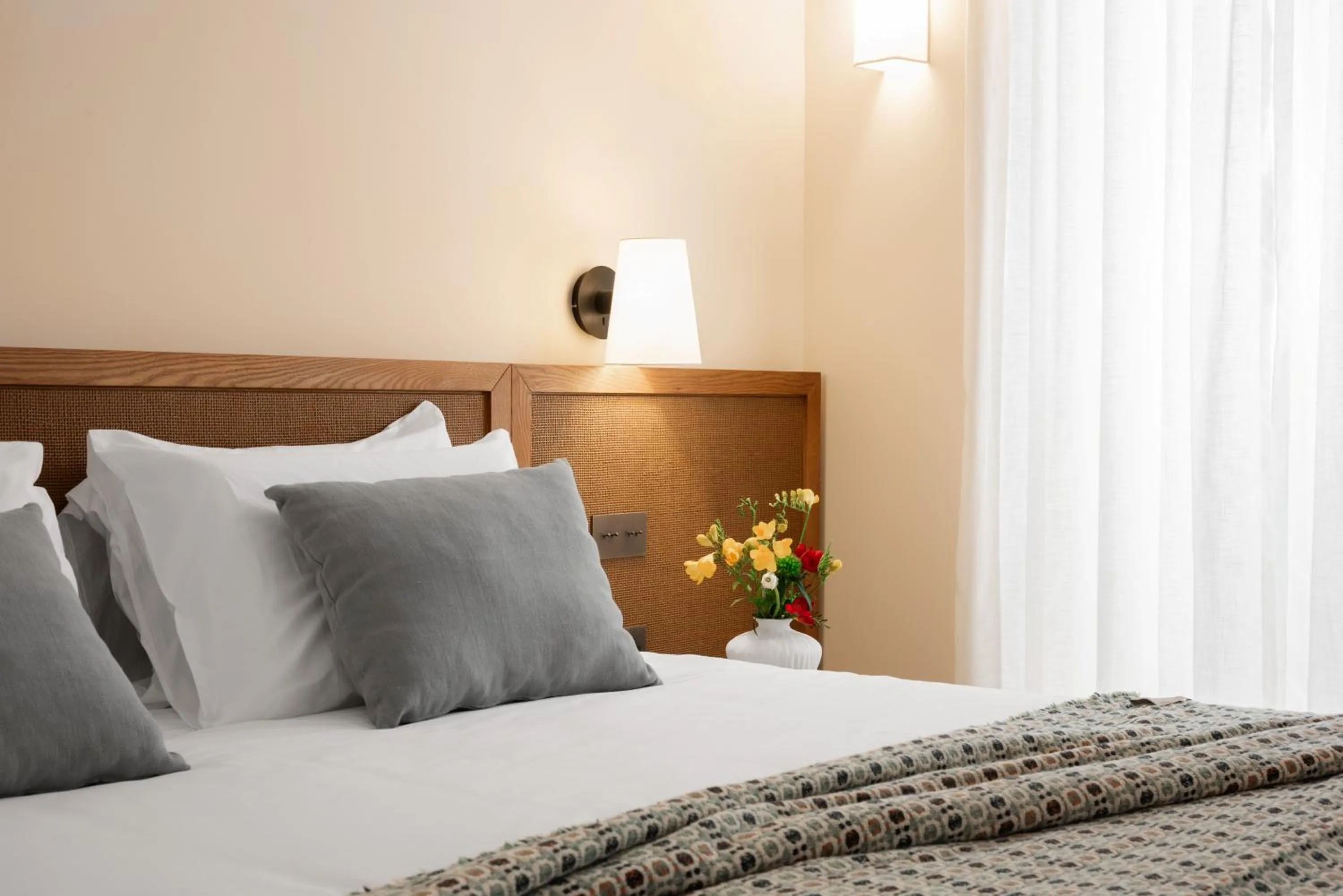 Photo of the whole room, Bed in Palácio de Tavira, a Small Luxury Hotel of the World