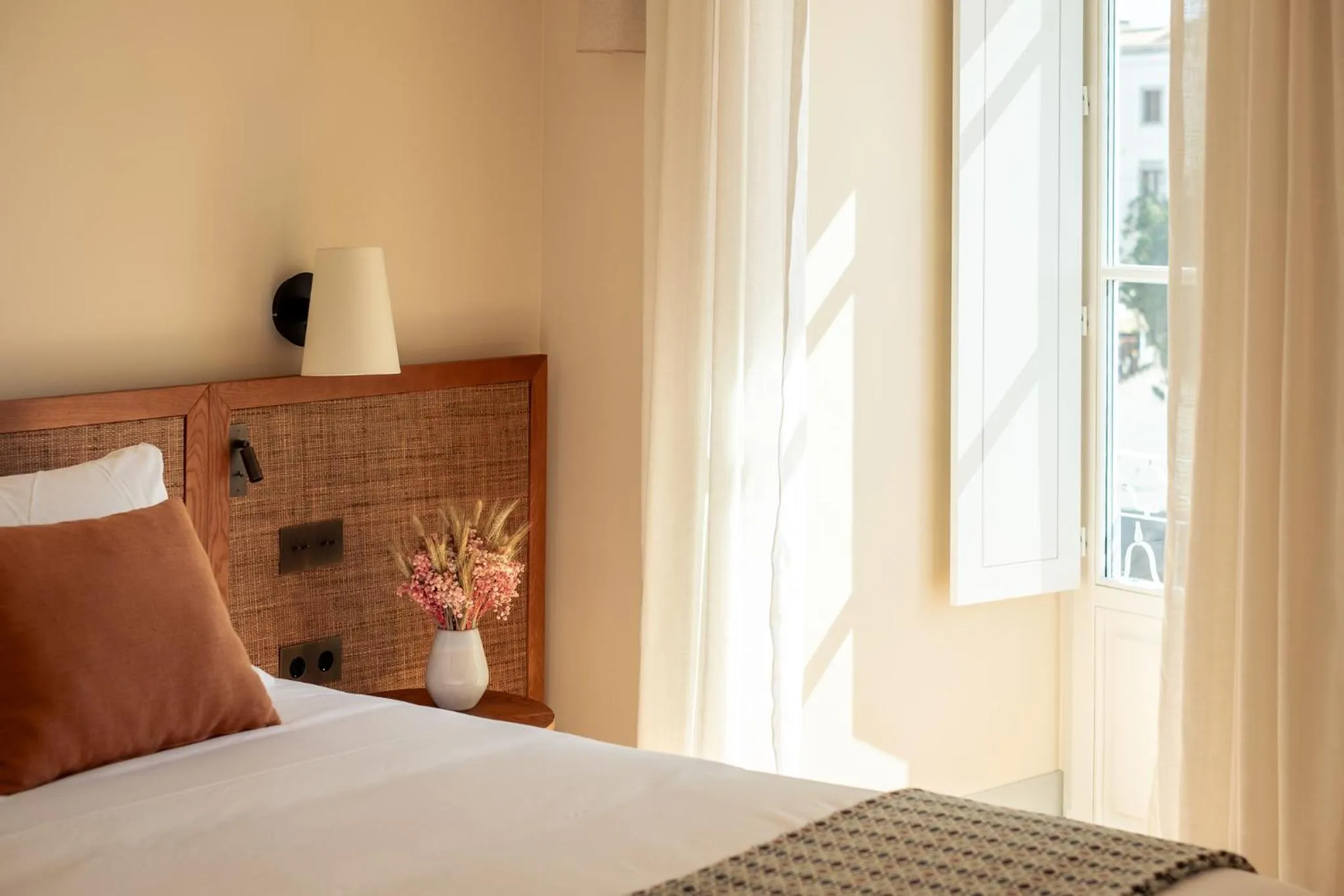 Bed in Palácio de Tavira, a Small Luxury Hotel of the World