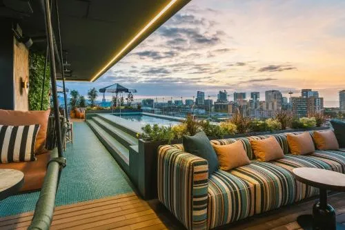 The Social Hub Barcelona Poblenou Extended Stay