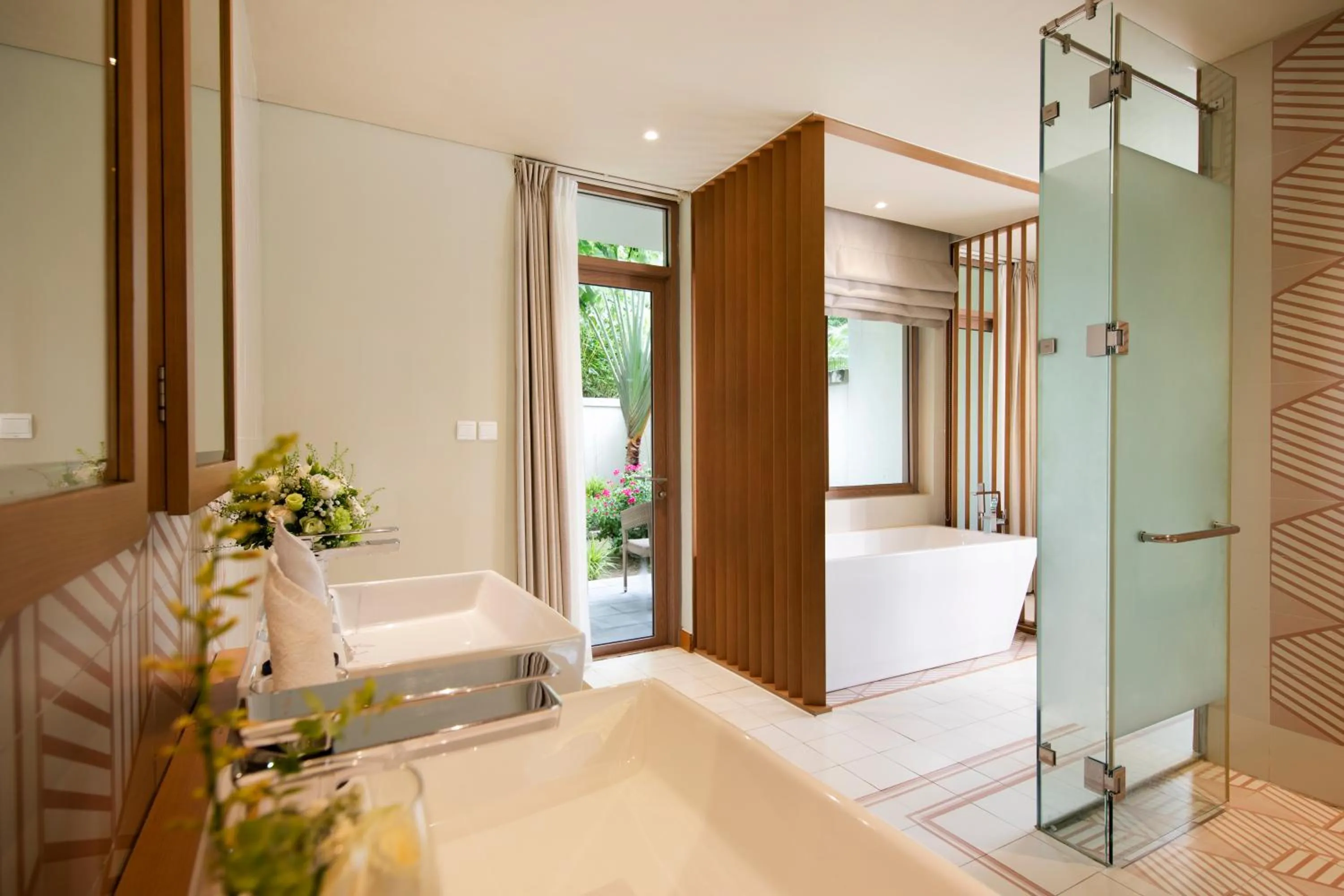 Bathroom, Bed in FLC Luxury Hotel Samson