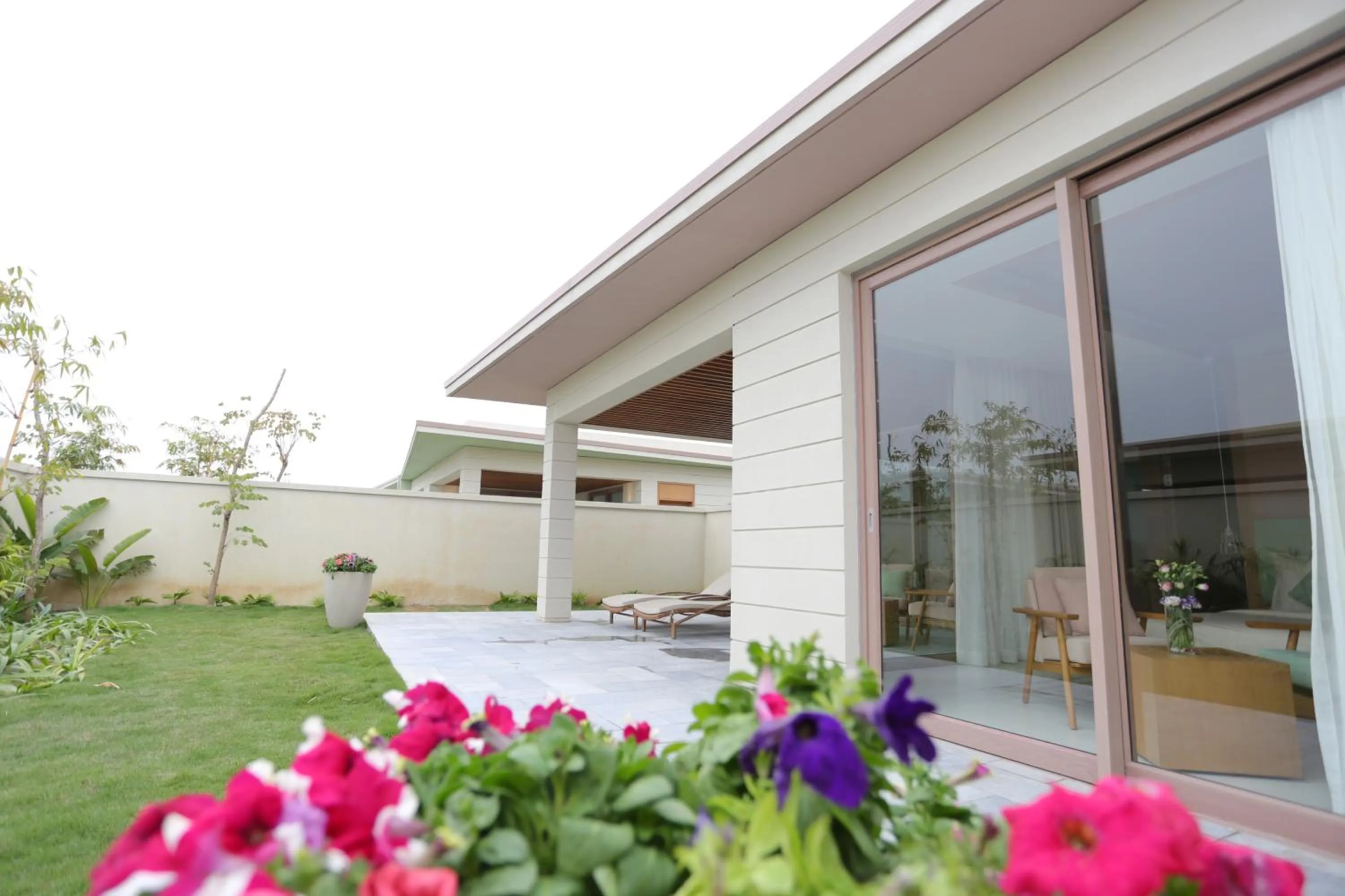 Garden in FLC Luxury Hotel Samson