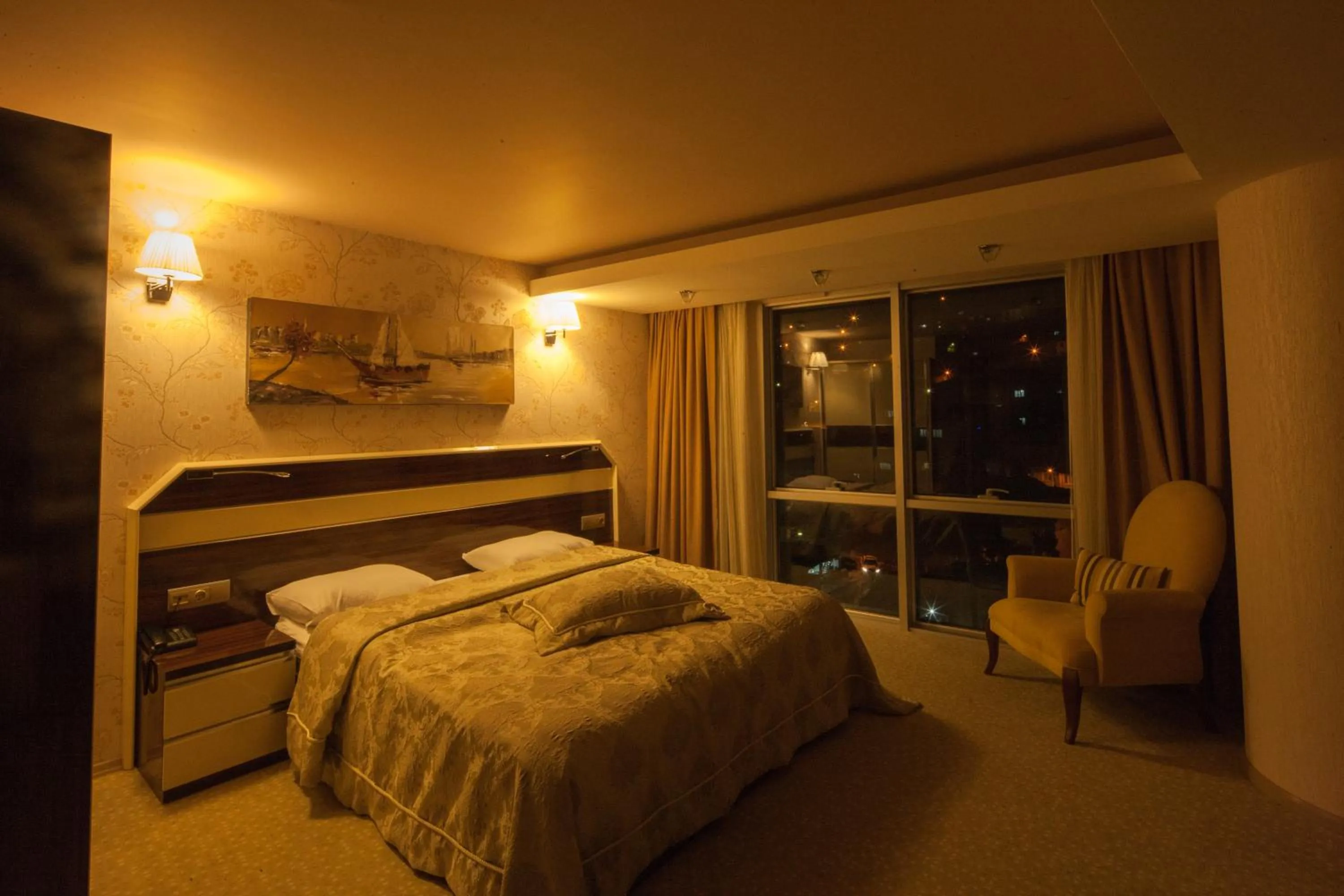 Street view, Bed in Armin Hotel