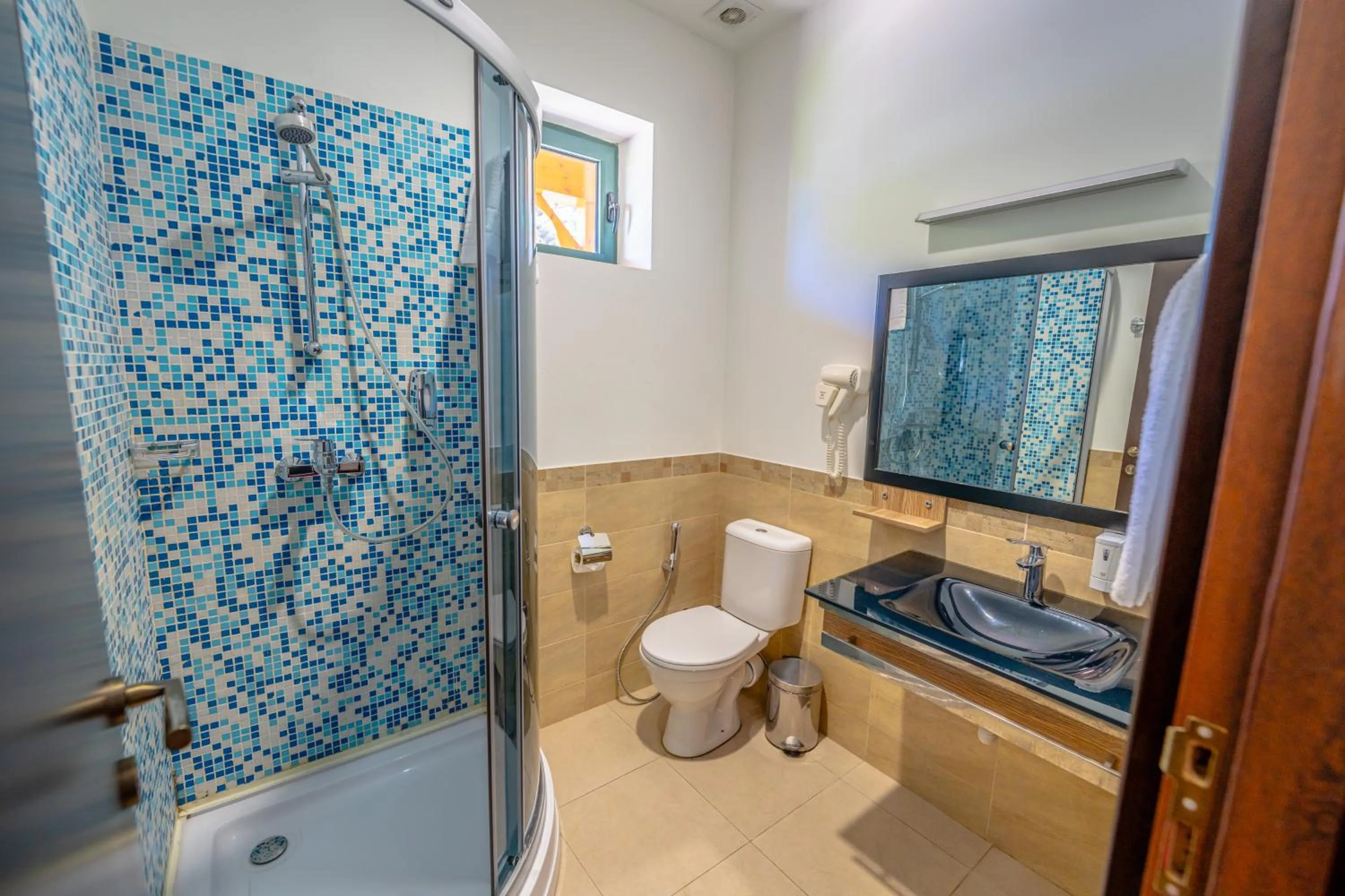 Shower in Kopala Tskneti Hotel