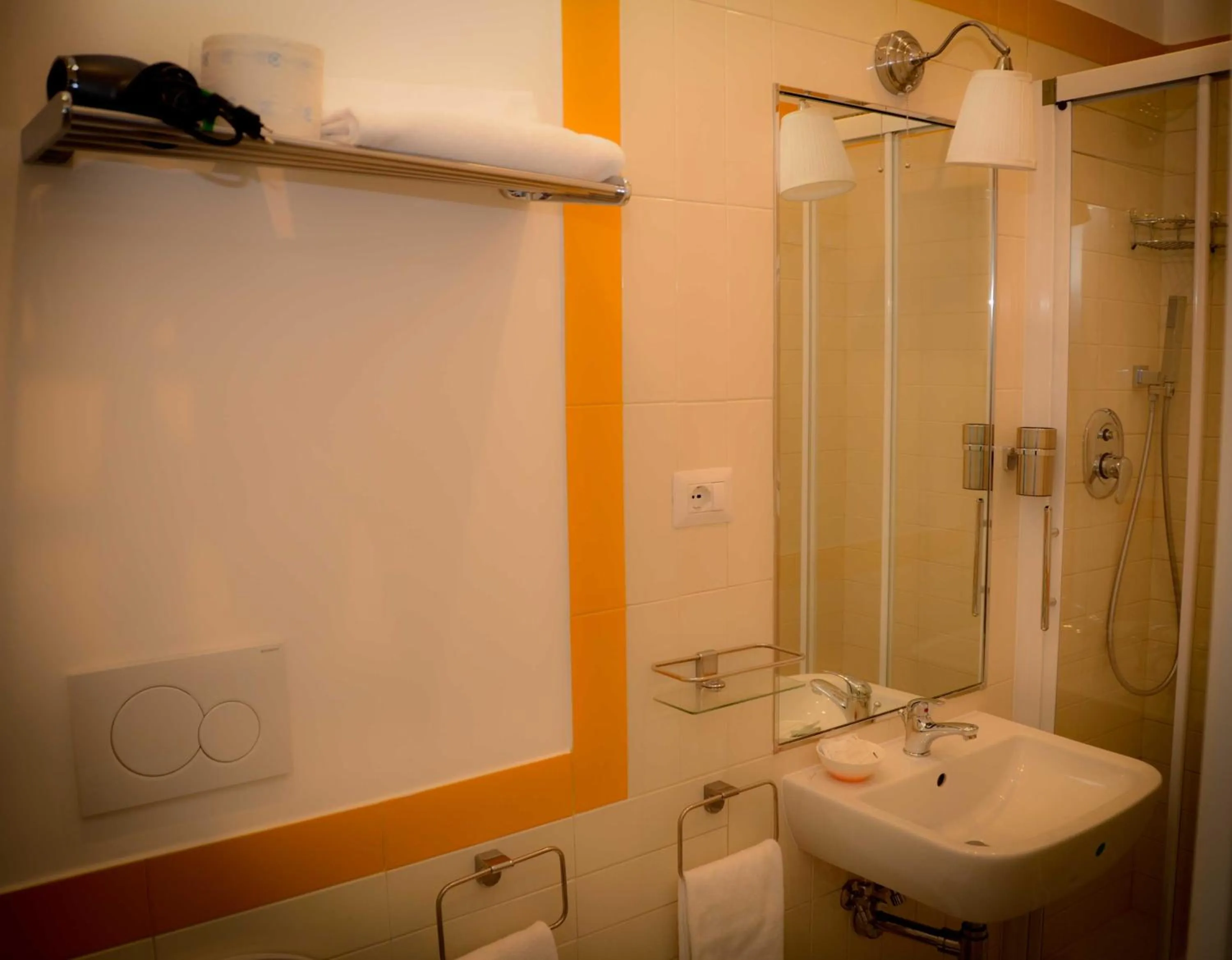 Bathroom in Rome Together Guest House