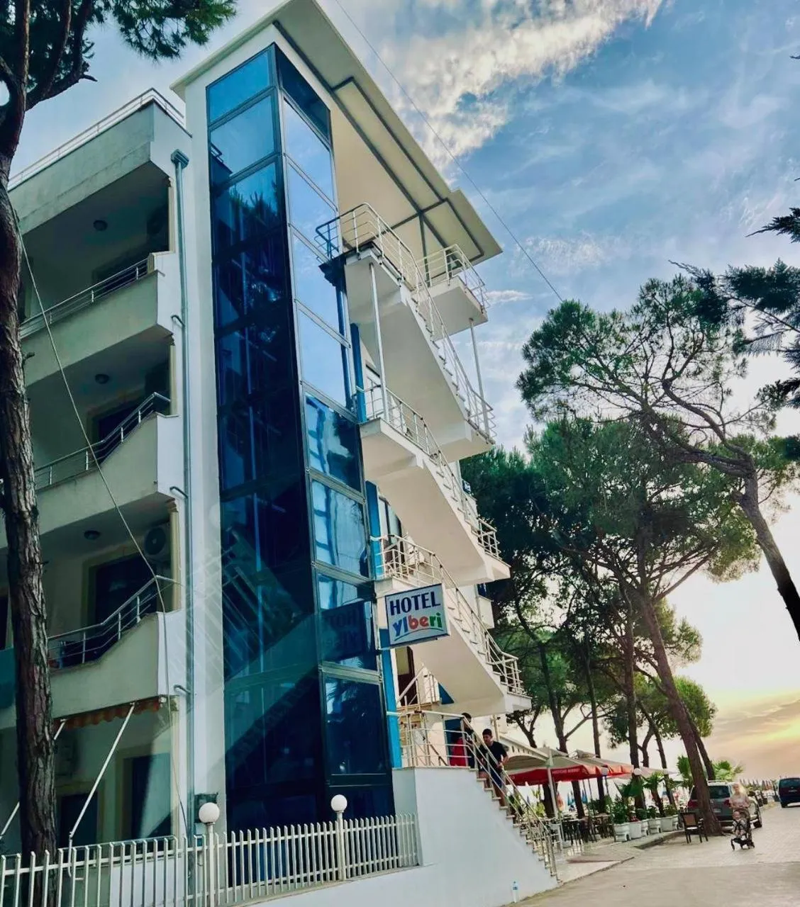 Parking in Hotel Ylberi