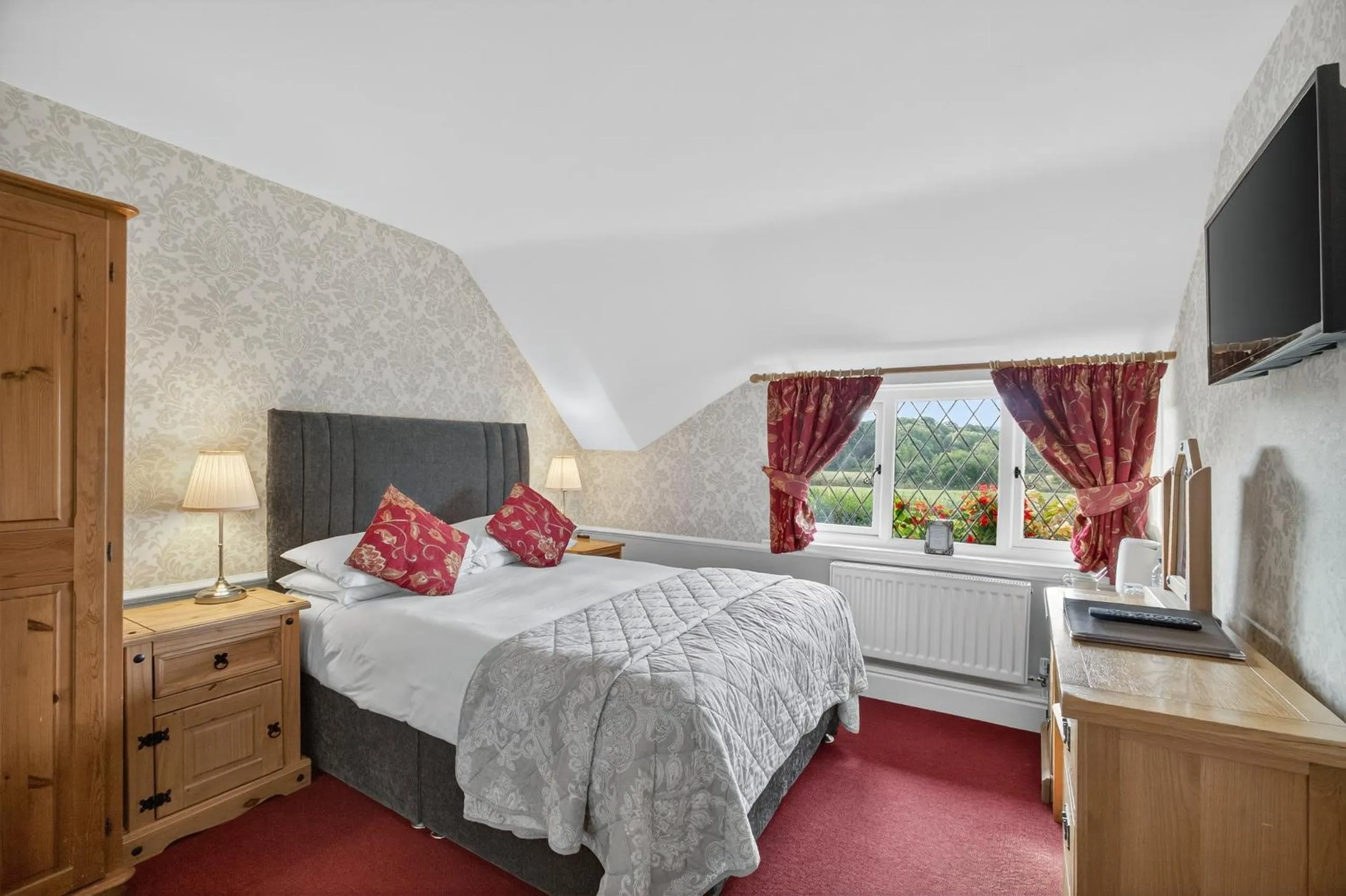 Bed in Greyhound Country Inn