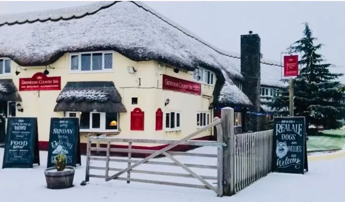 Property building in Greyhound Country Inn