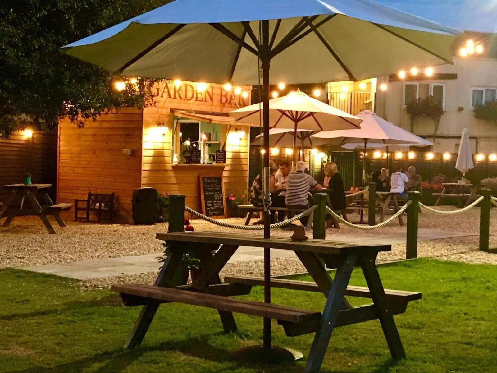 Property building in Greyhound Country Inn