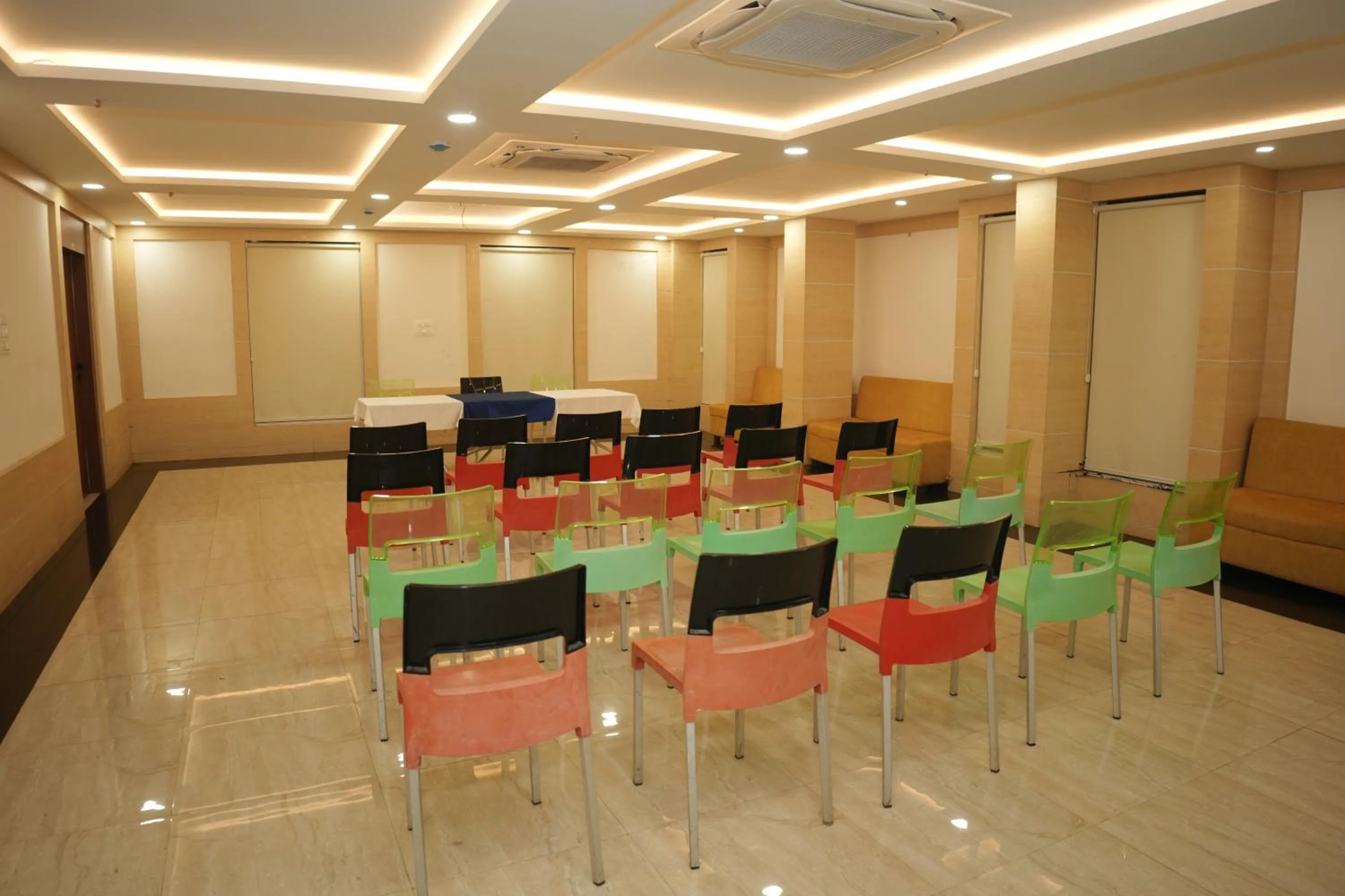 Seating area in Hotel Chariot Inn