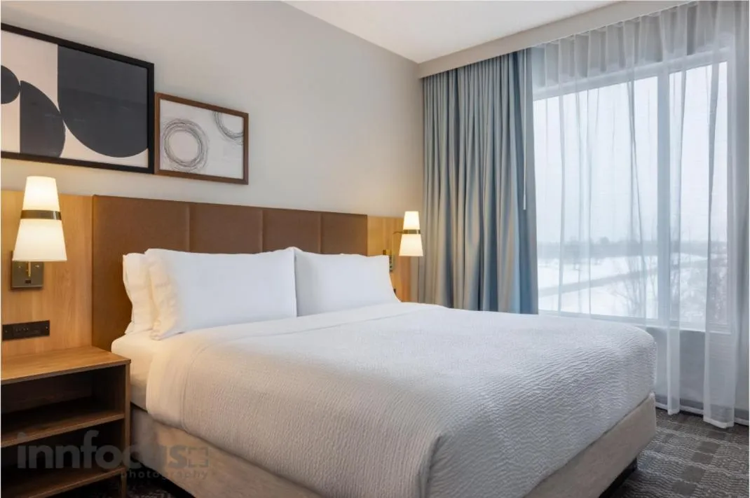 Bed in Staybridge Suites Kincardine Southeast