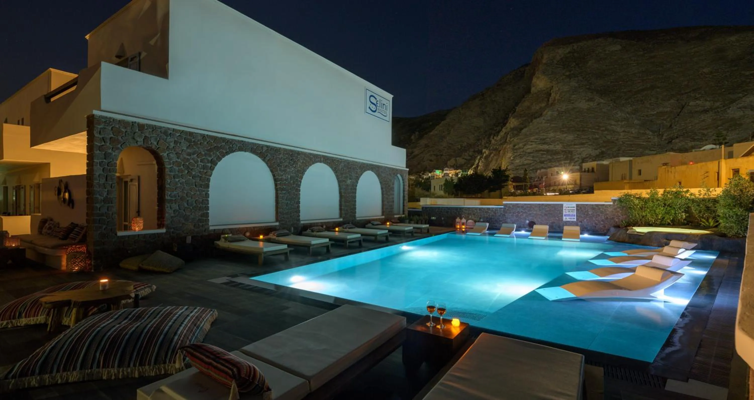 Property building in Selini Ηotel