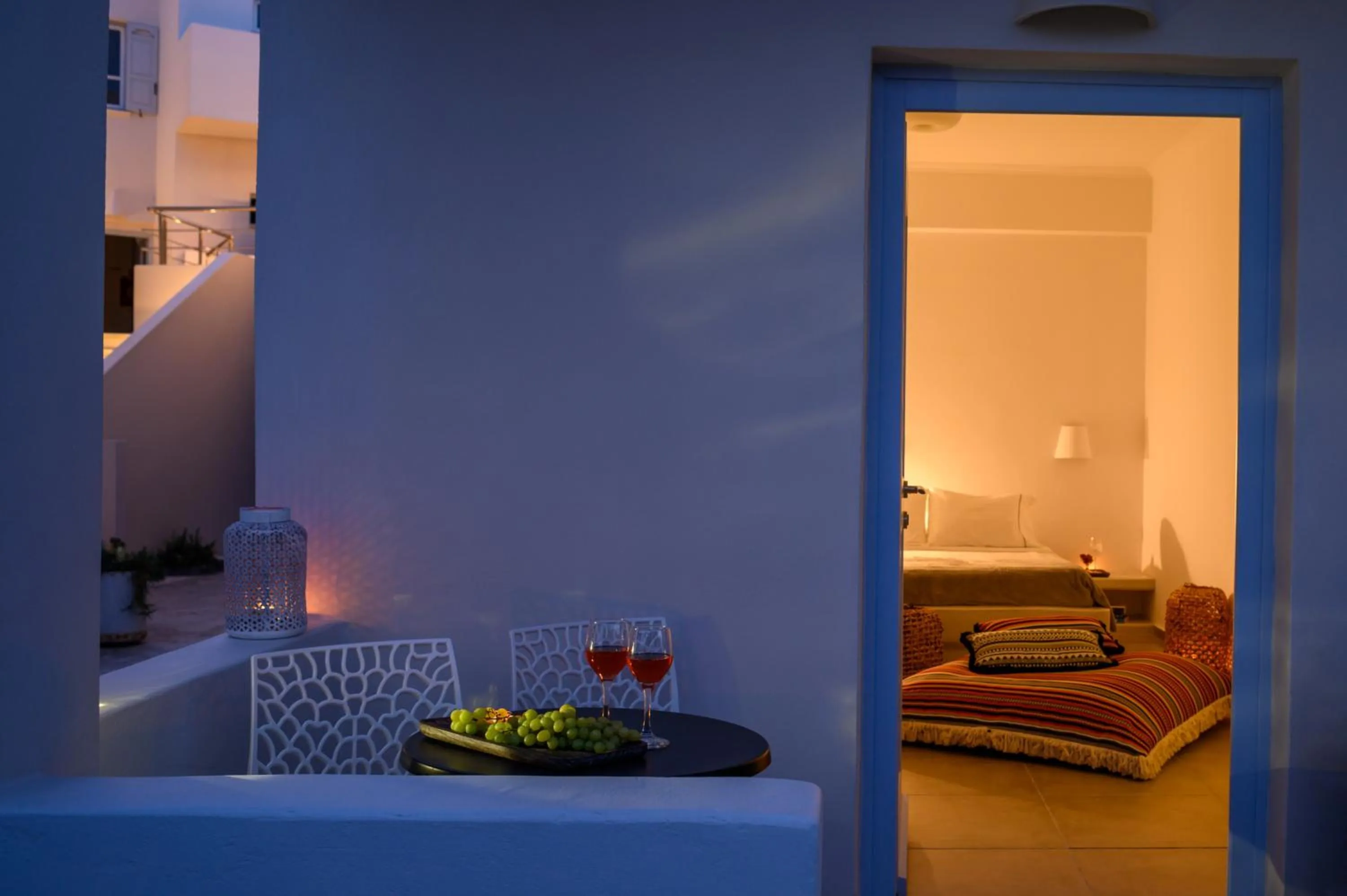 Night, Bed in Selini Ηotel