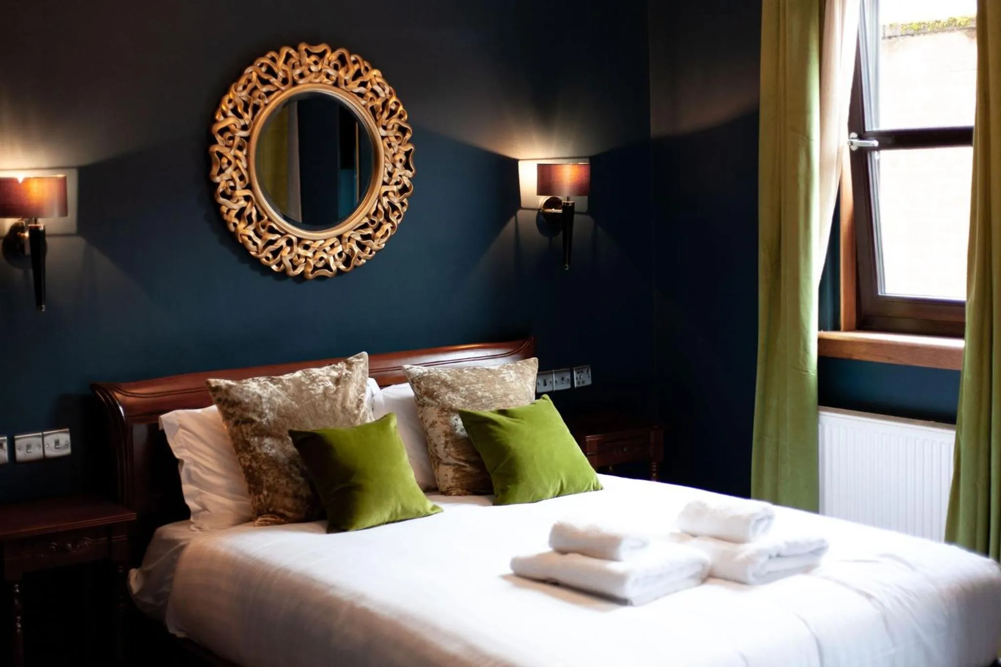 Bed in Friars Wynd Guest Rooms