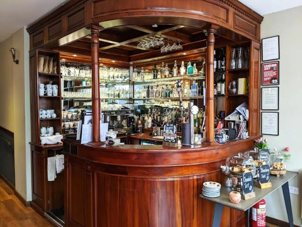 Lounge or bar in Friars Wynd Guest Rooms